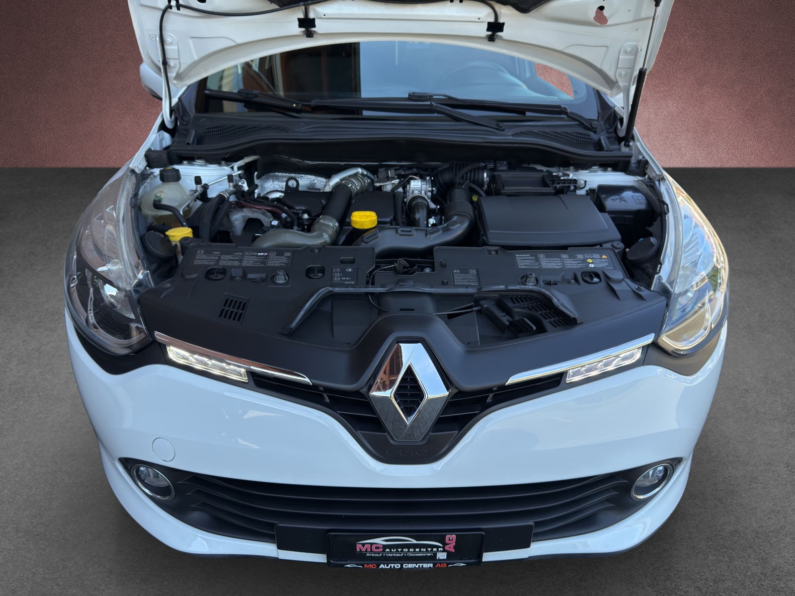 RENAULT Clio 1.5 dCi Swiss Edition EDC-image-13