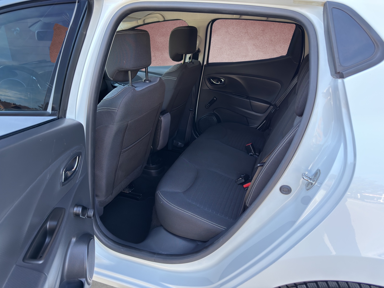 RENAULT Clio 1.5 dCi Swiss Edition EDC-image-7