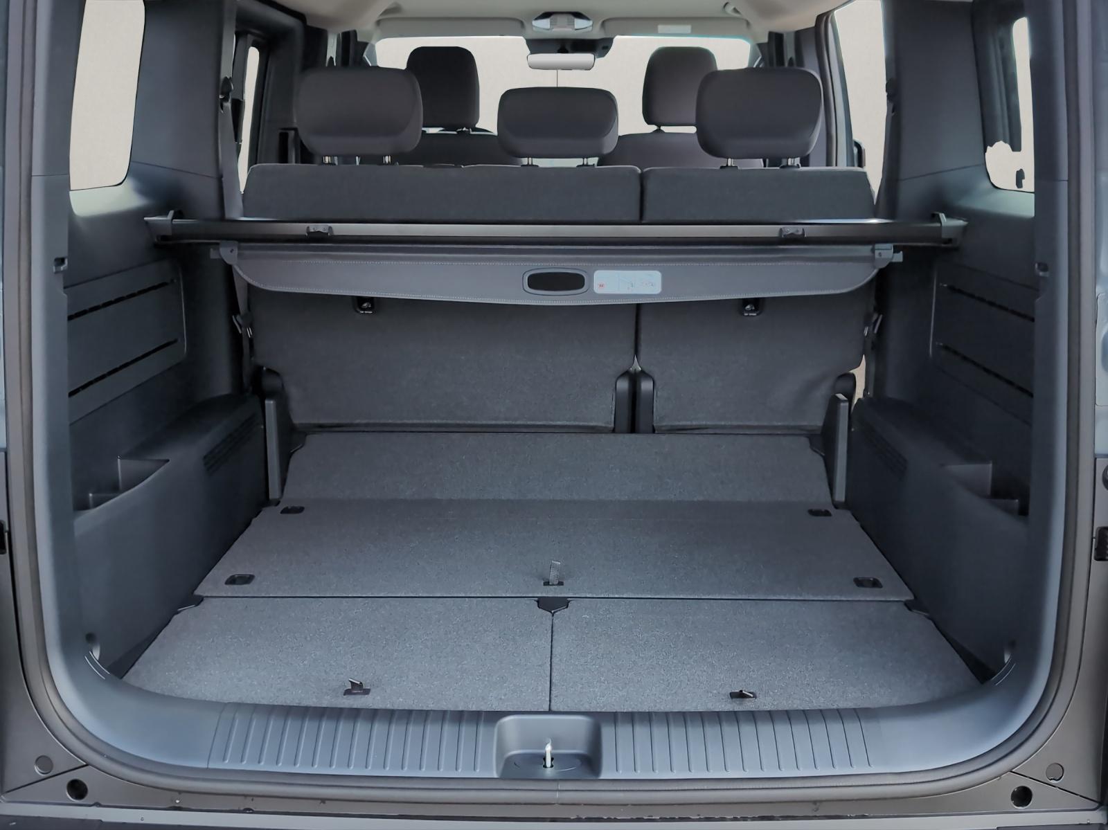 KIA PV5 Passenger 71.2 kWh Plus-image-12