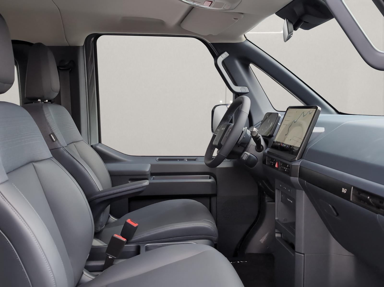 KIA PV5 Passenger 71.2 kWh Plus-image-15