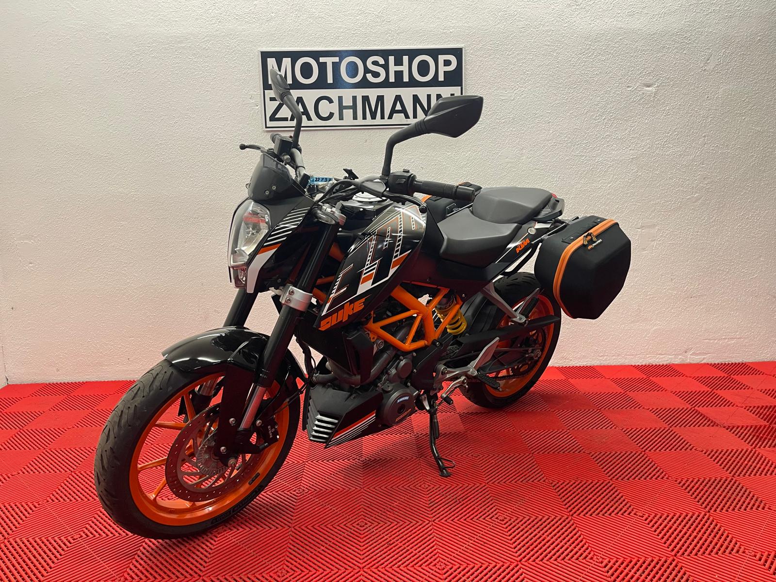 KTM 390 Duke ABS-showroom-element-2
