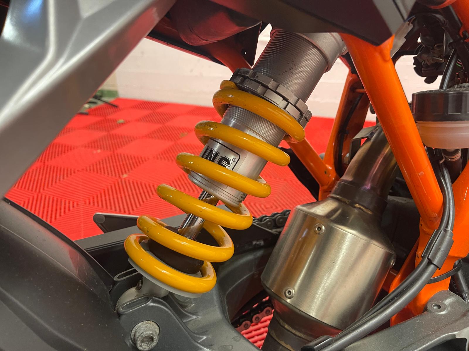 KTM 390 Duke ABS-image-8