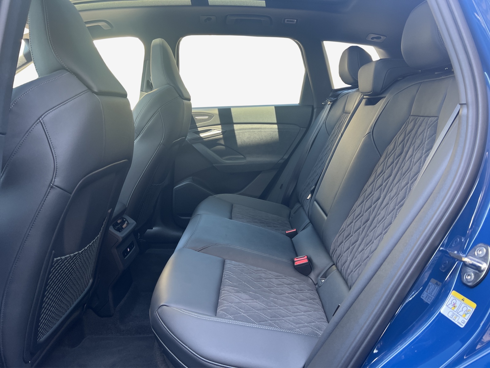 AUDI Q6 e-tron quattro-image-11
