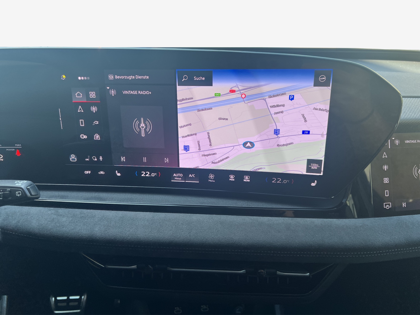 AUDI Q6 e-tron quattro-image-10