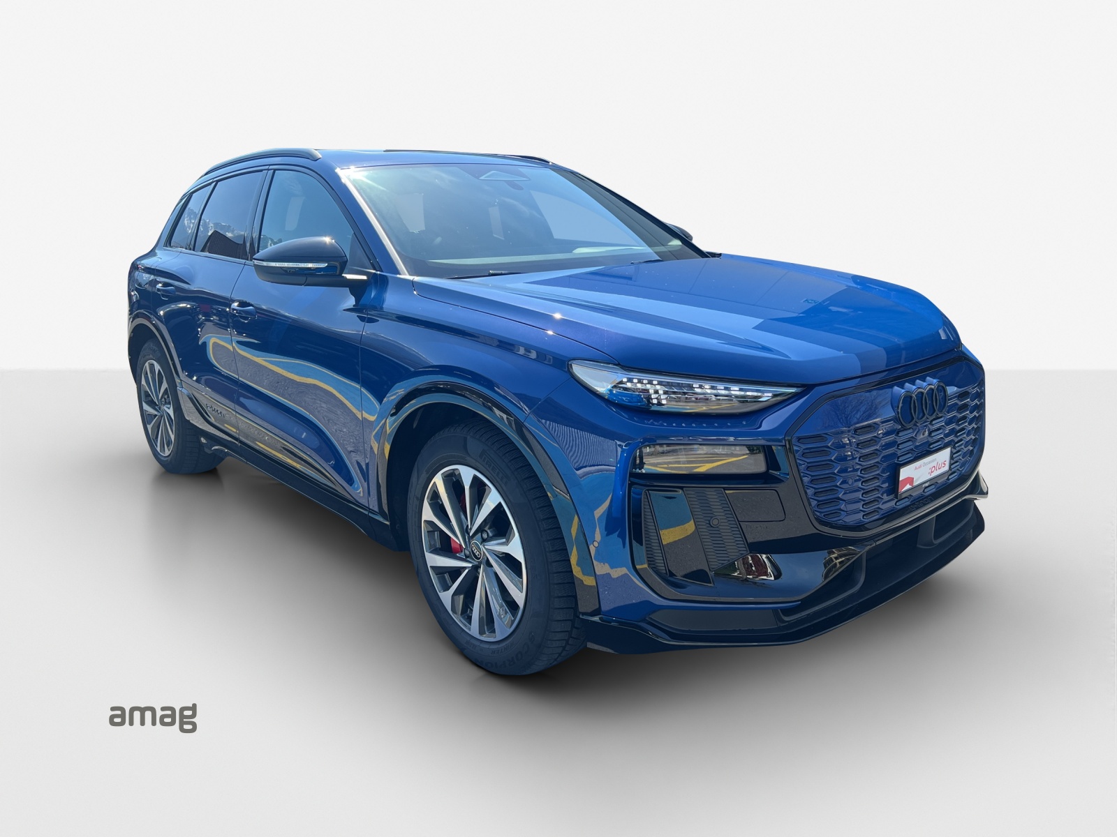 AUDI Q6 e-tron quattro-image-5