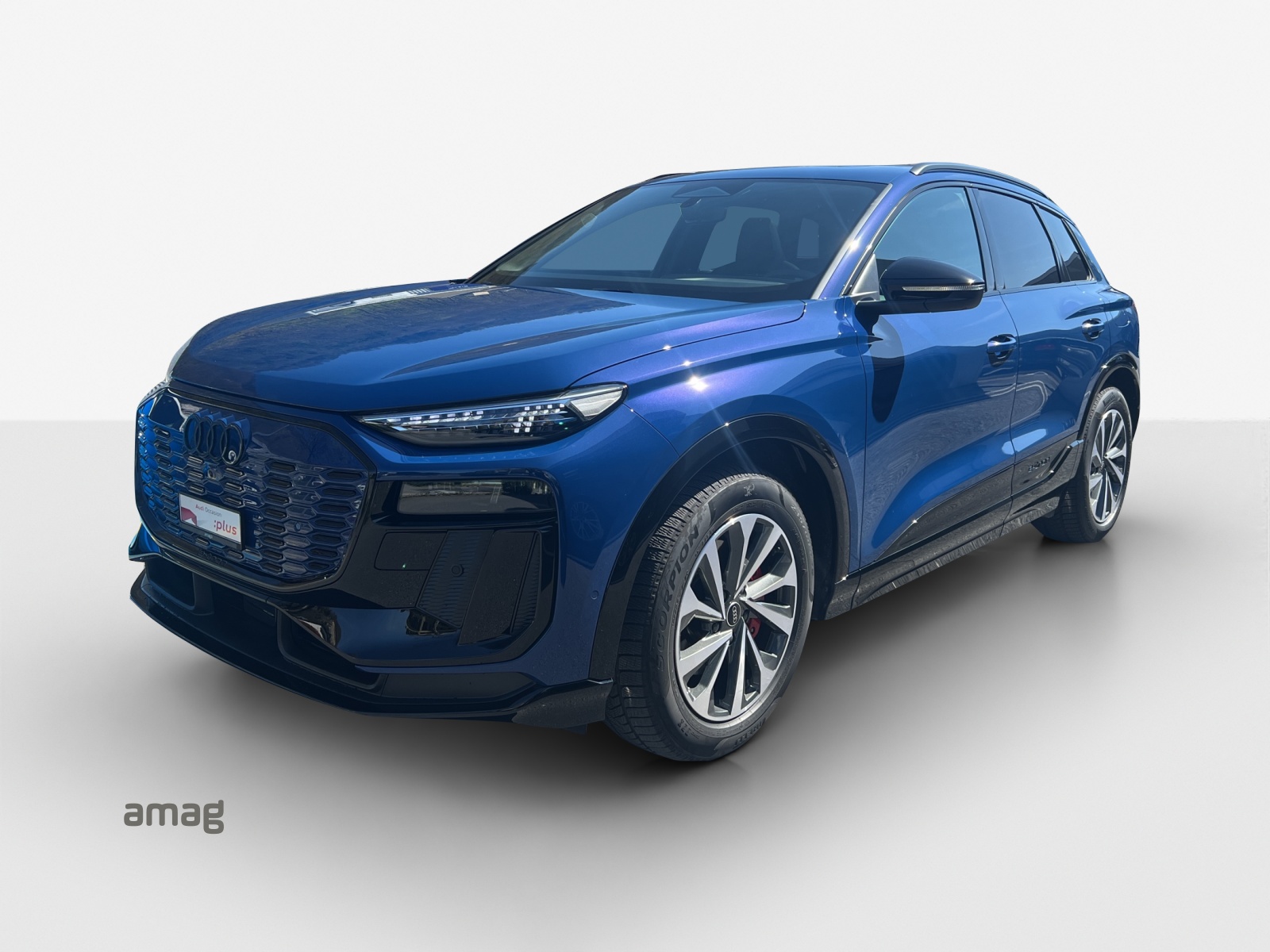AUDI Q6 e-tron quattro-image-0