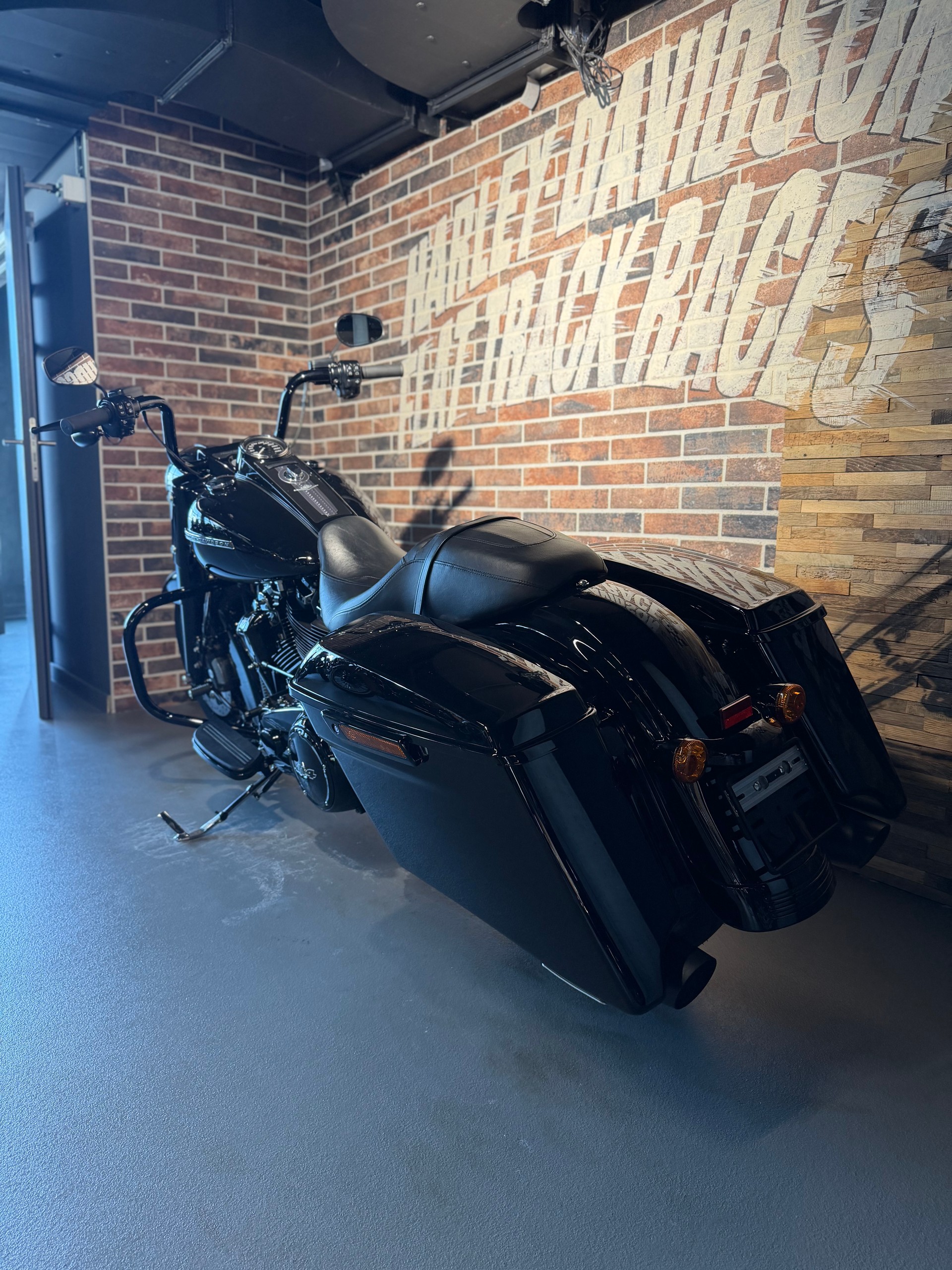 HARLEY-DAVIDSON FLHRXS Road King Special 114 ABS-showroom-element-3