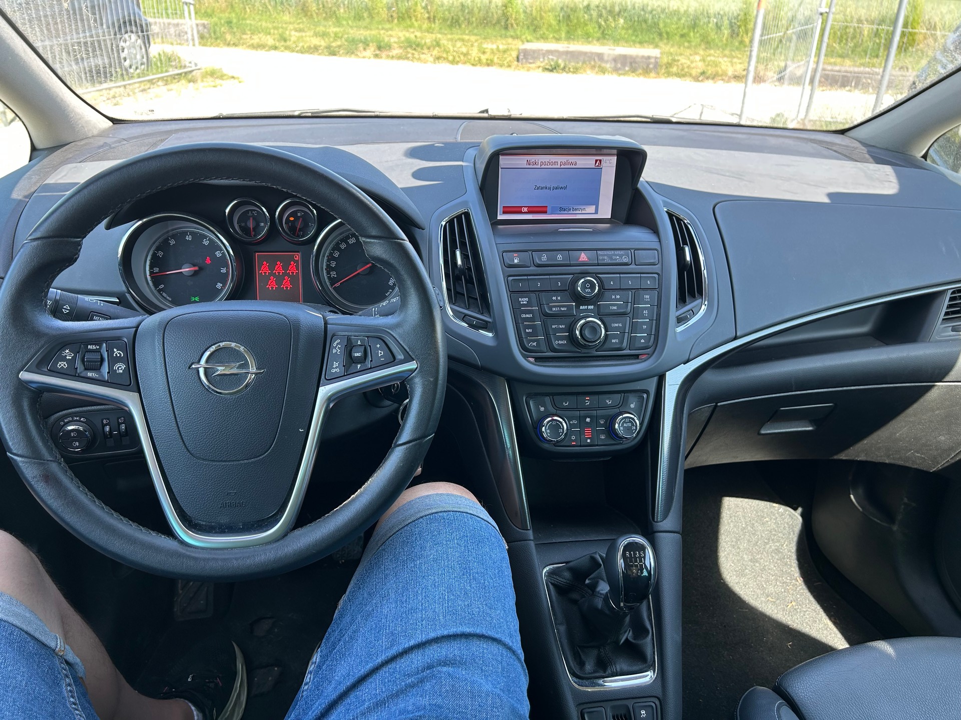 OPEL Zafira Tourer 1.6i 16V CNG Turbo Active Edition-image-5