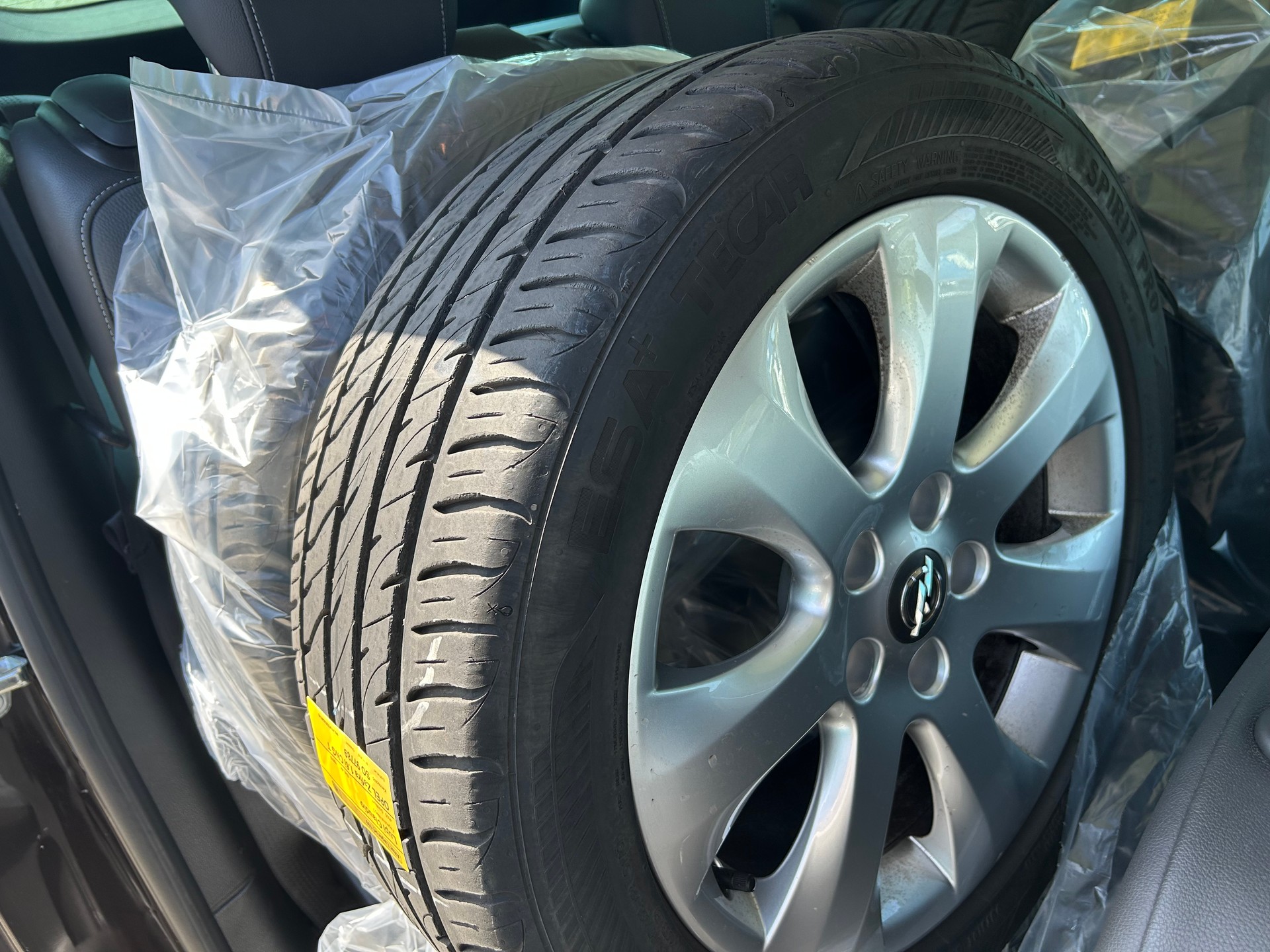 OPEL Zafira Tourer 1.6i 16V CNG Turbo Active Edition-image-12