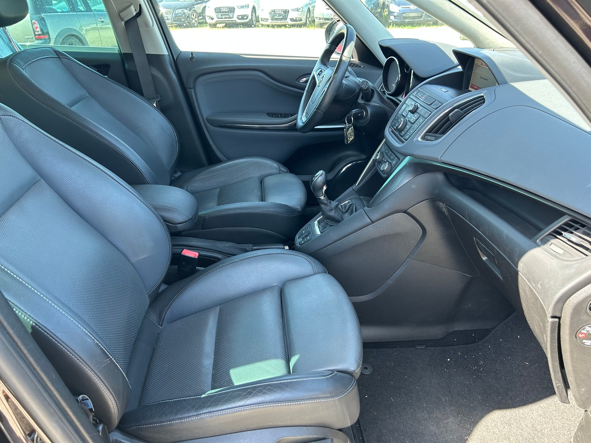 OPEL Zafira Tourer 1.6i 16V CNG Turbo Active Edition-image-10