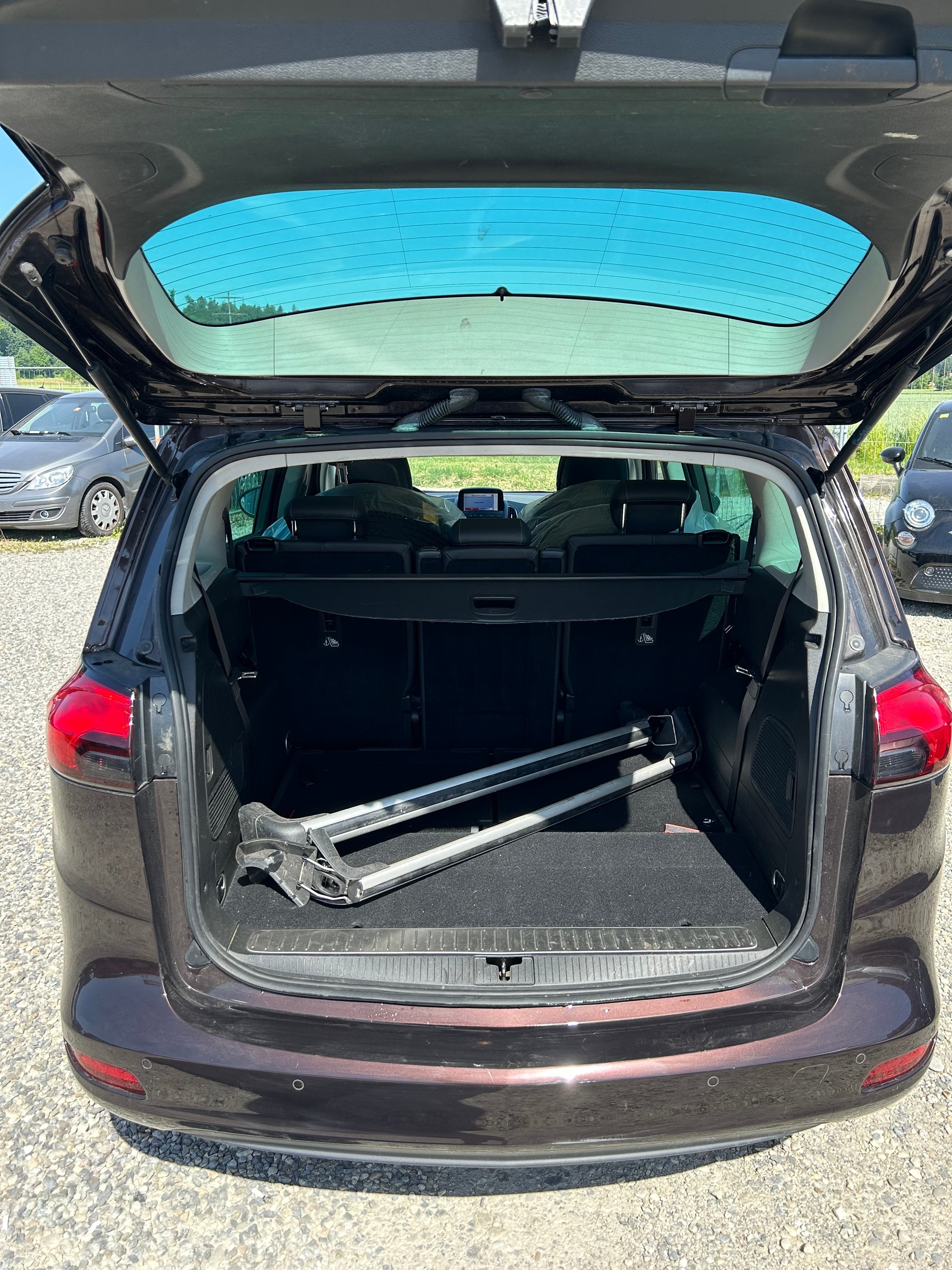OPEL Zafira Tourer 1.6i 16V CNG Turbo Active Edition-image-13
