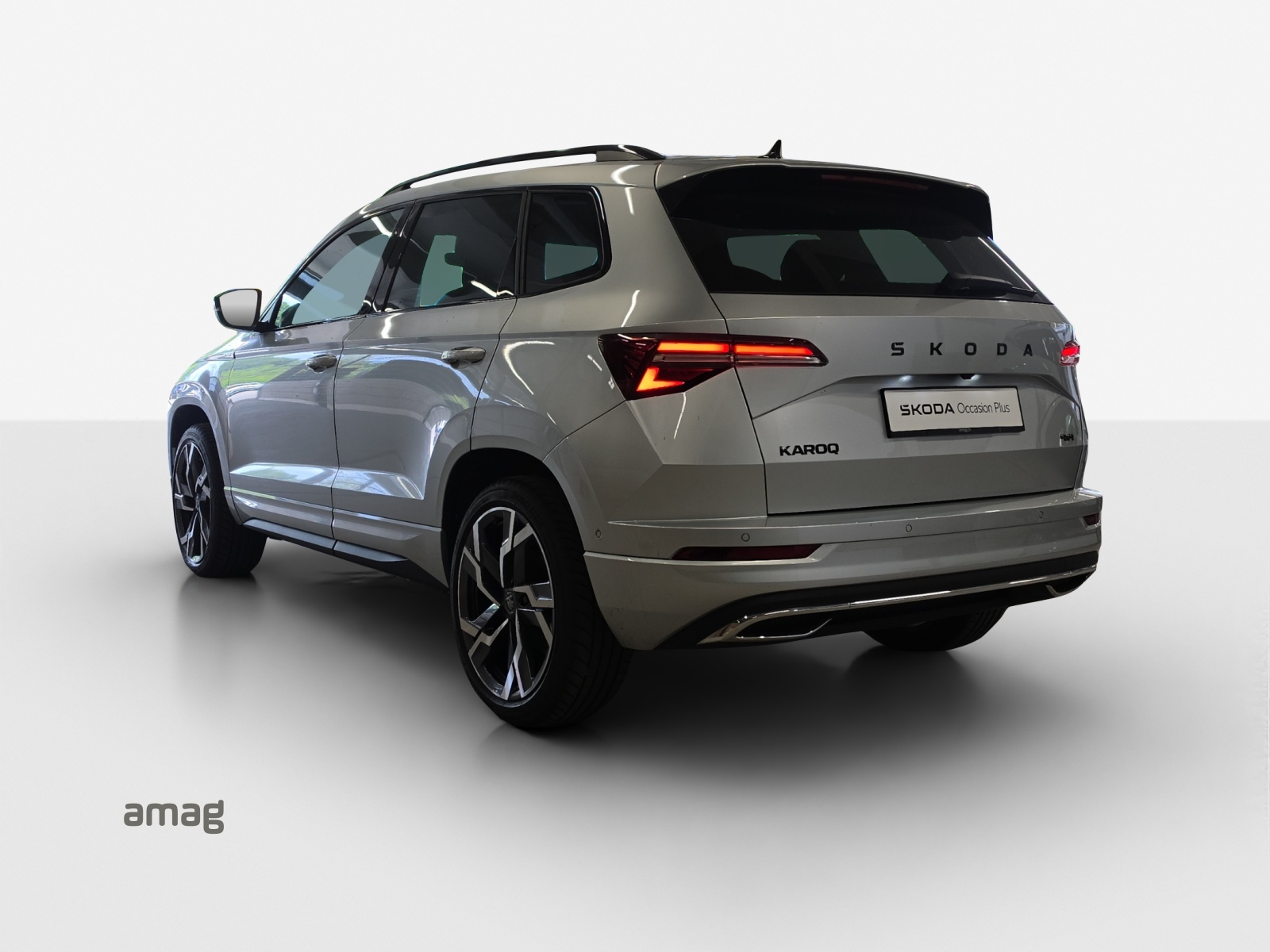 SKODA Karoq 2.0 TSI SportLine 4x4 DSG-image-2