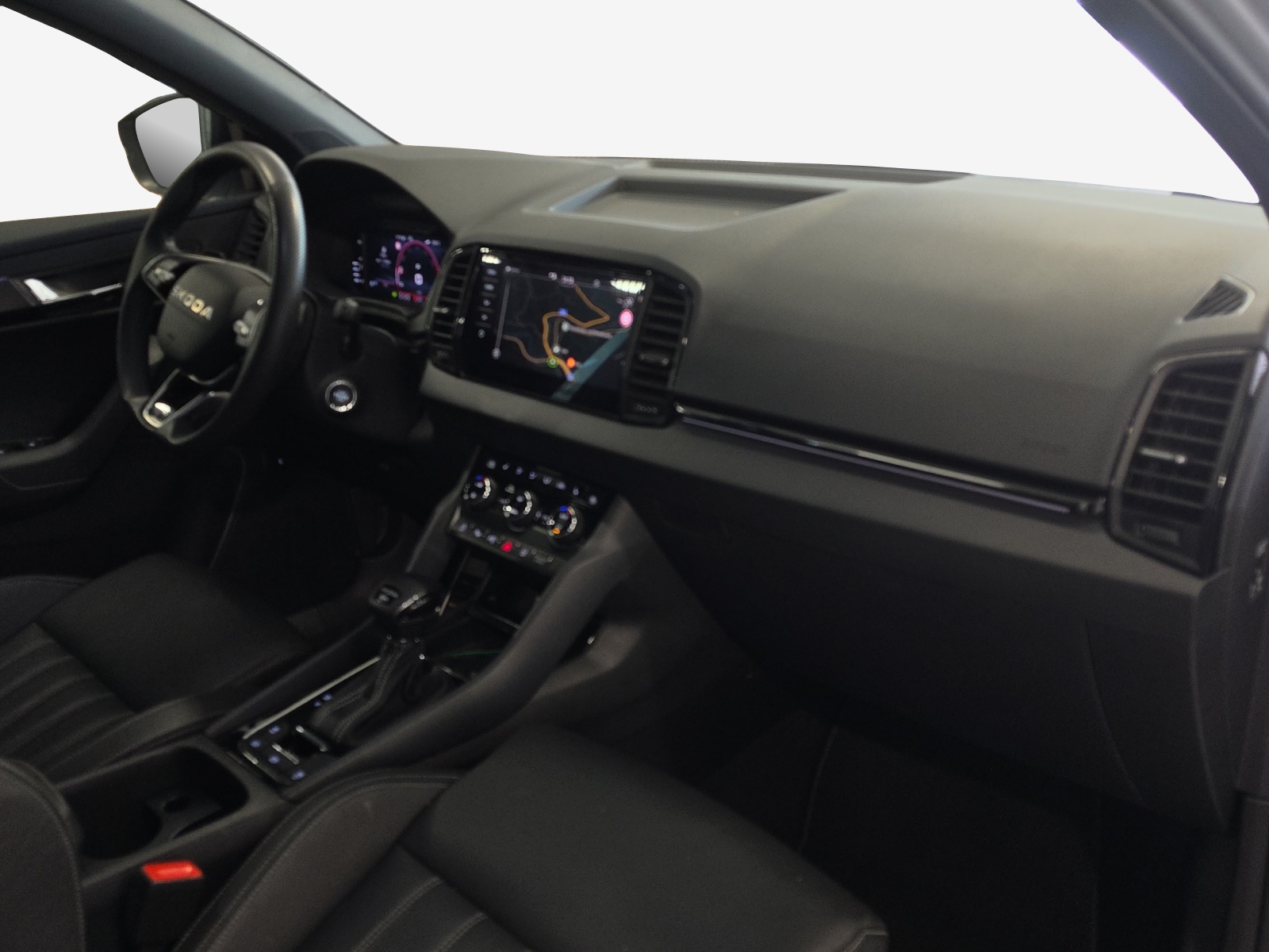 SKODA Karoq 2.0 TSI SportLine 4x4 DSG-image-13