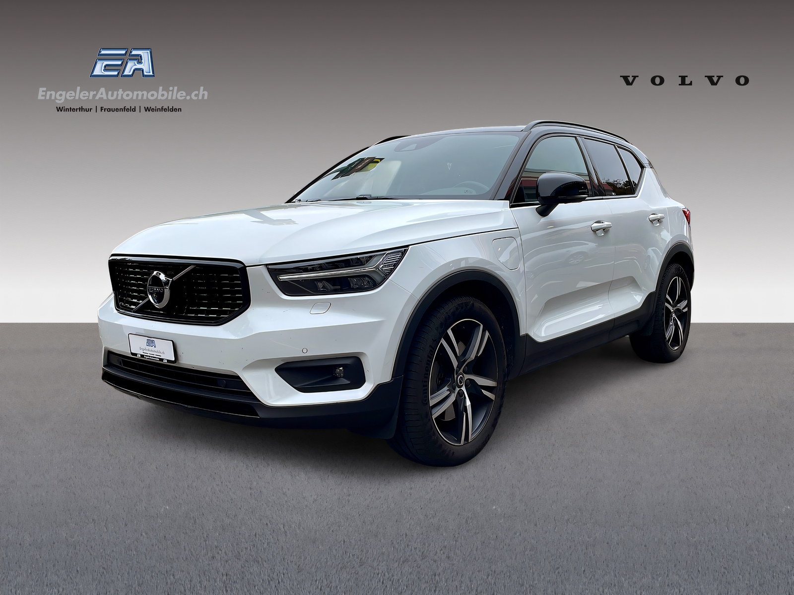 VOLVO XC40 1.5 T5 PiH R-Design-image-0