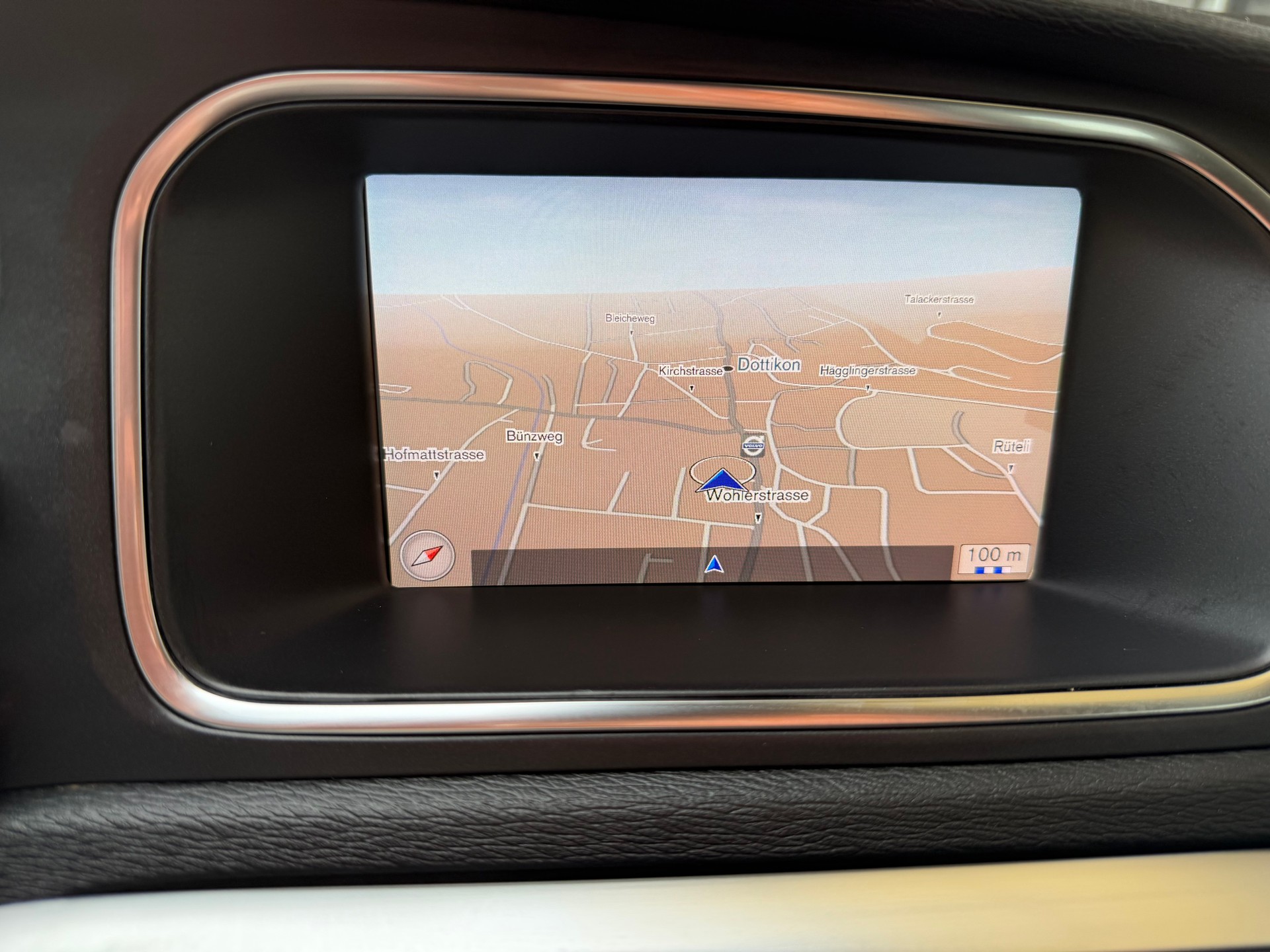VOLVO V40 Cross Country Pro D2 Geartronic-image-13
