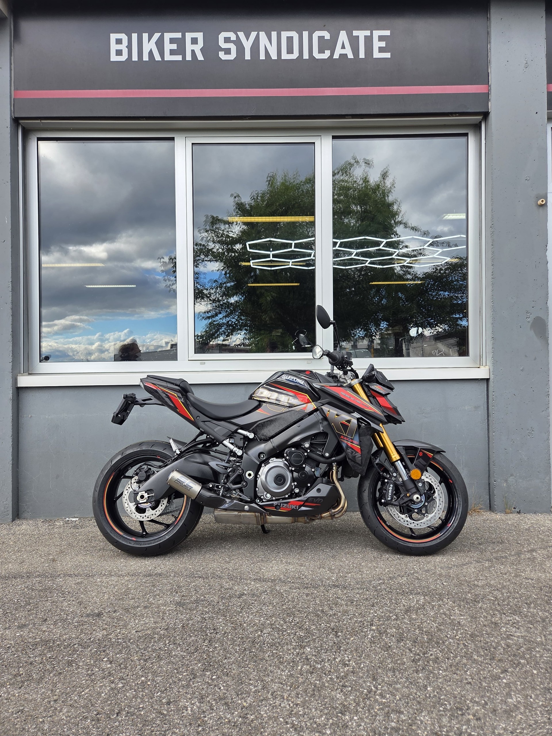SUZUKI GSX-S 1000 EVO