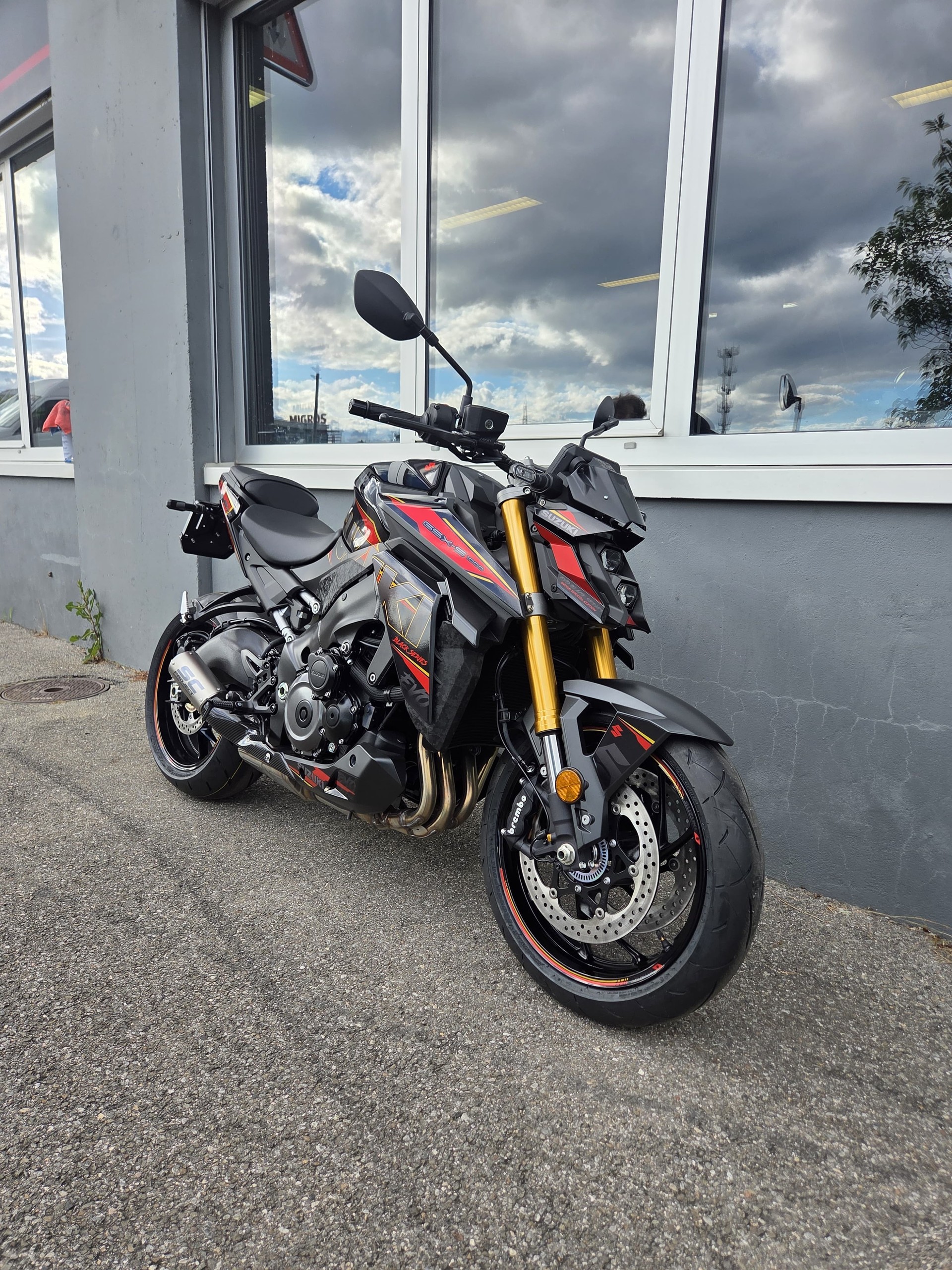 SUZUKI GSX-S 1000 EVO-image-2