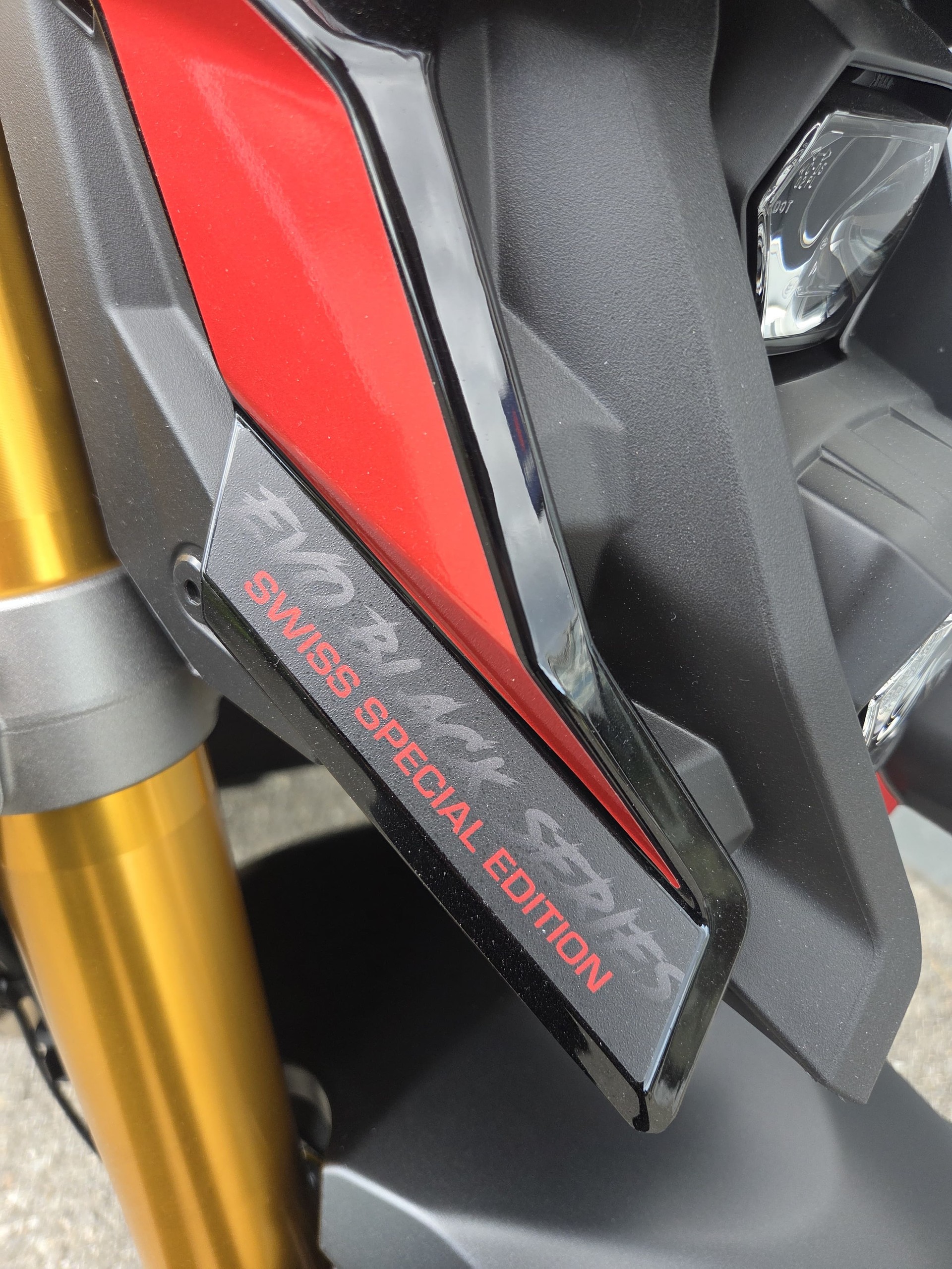 SUZUKI GSX-S 1000 EVO-image-8
