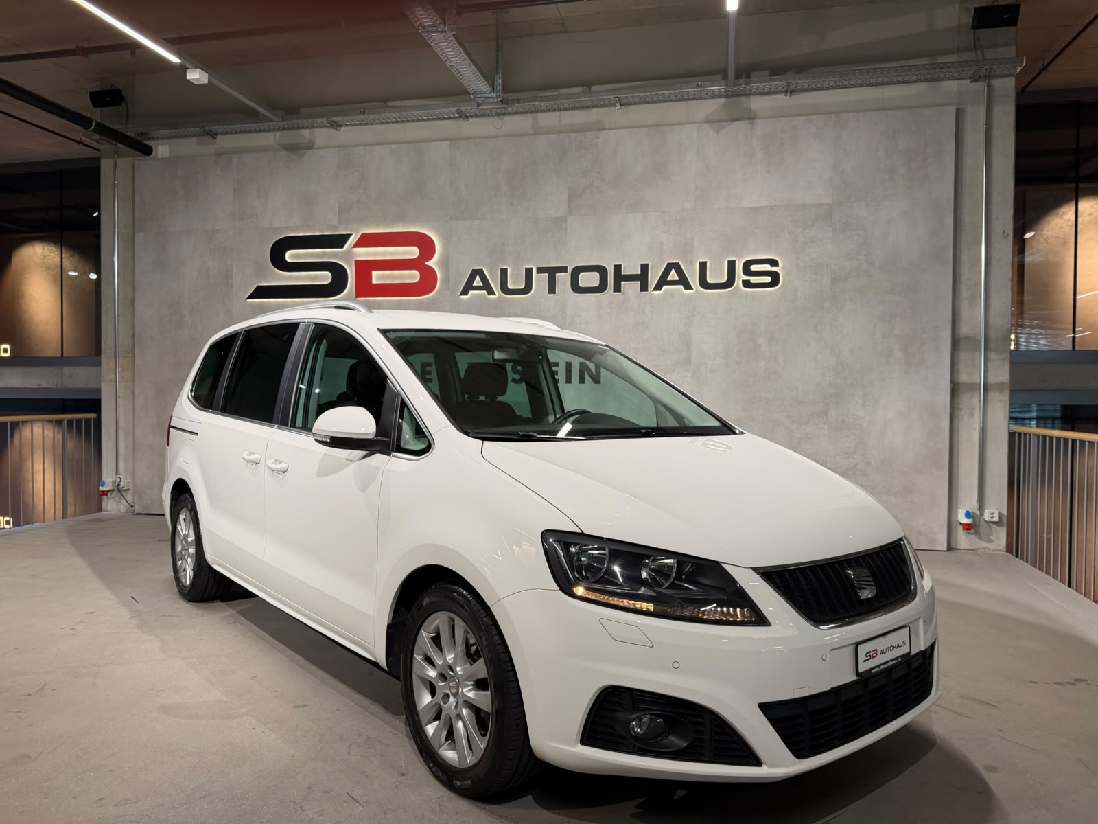 SEAT Alhambra 2.0 TDI Style Eco DSG (CH)-image-2