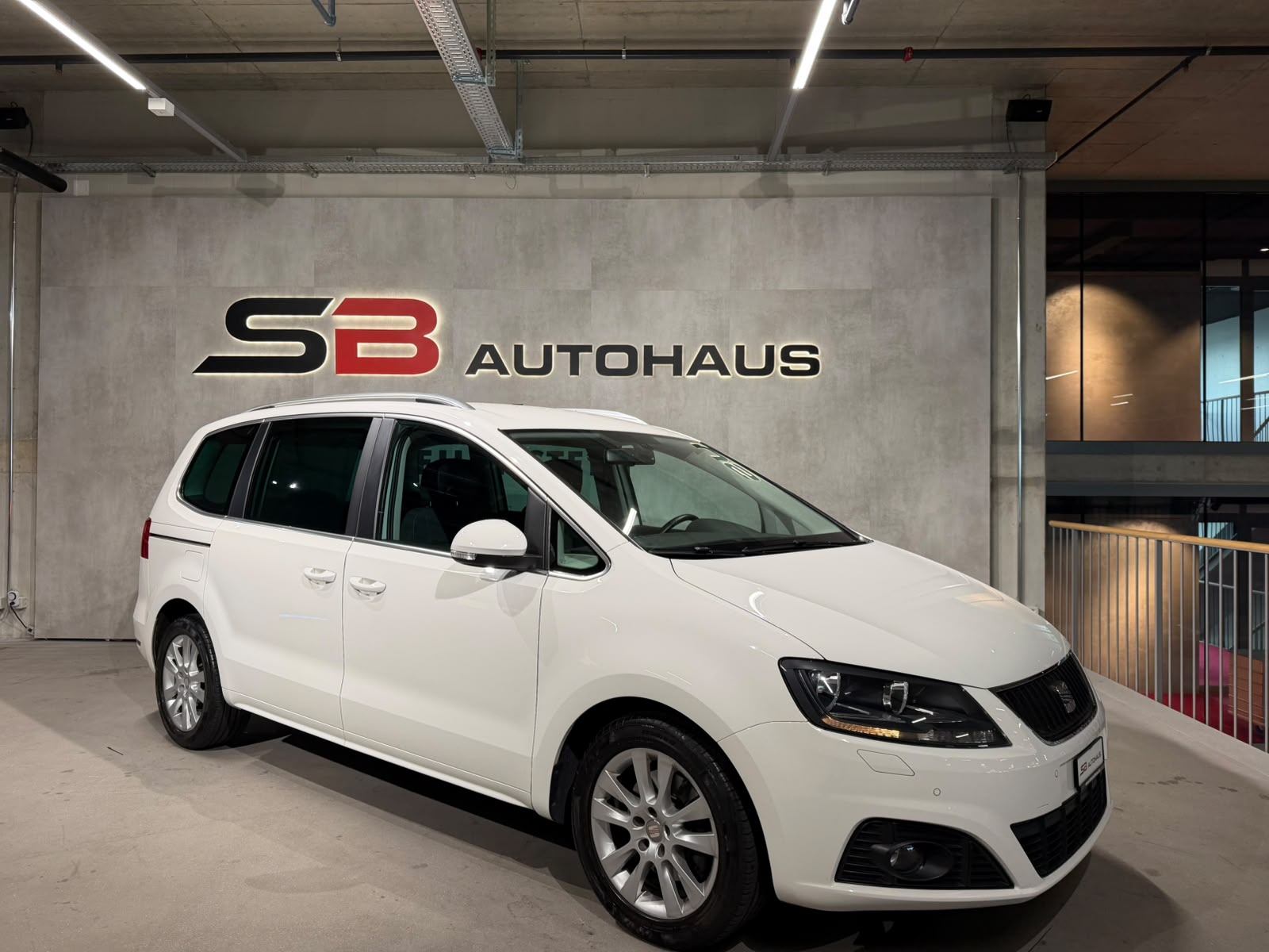 SEAT Alhambra 2.0 TDI Style Eco DSG (CH)-image-1