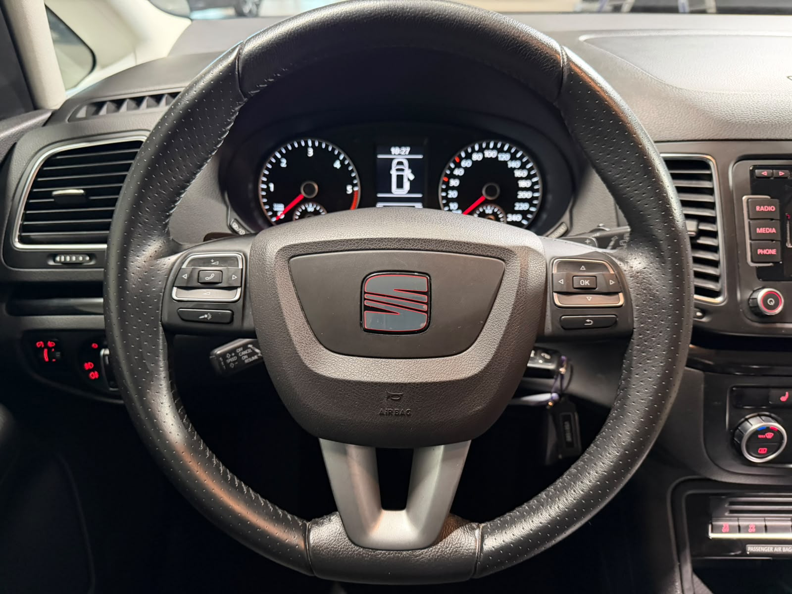 SEAT Alhambra 2.0 TDI Style Eco DSG (CH)-image-23