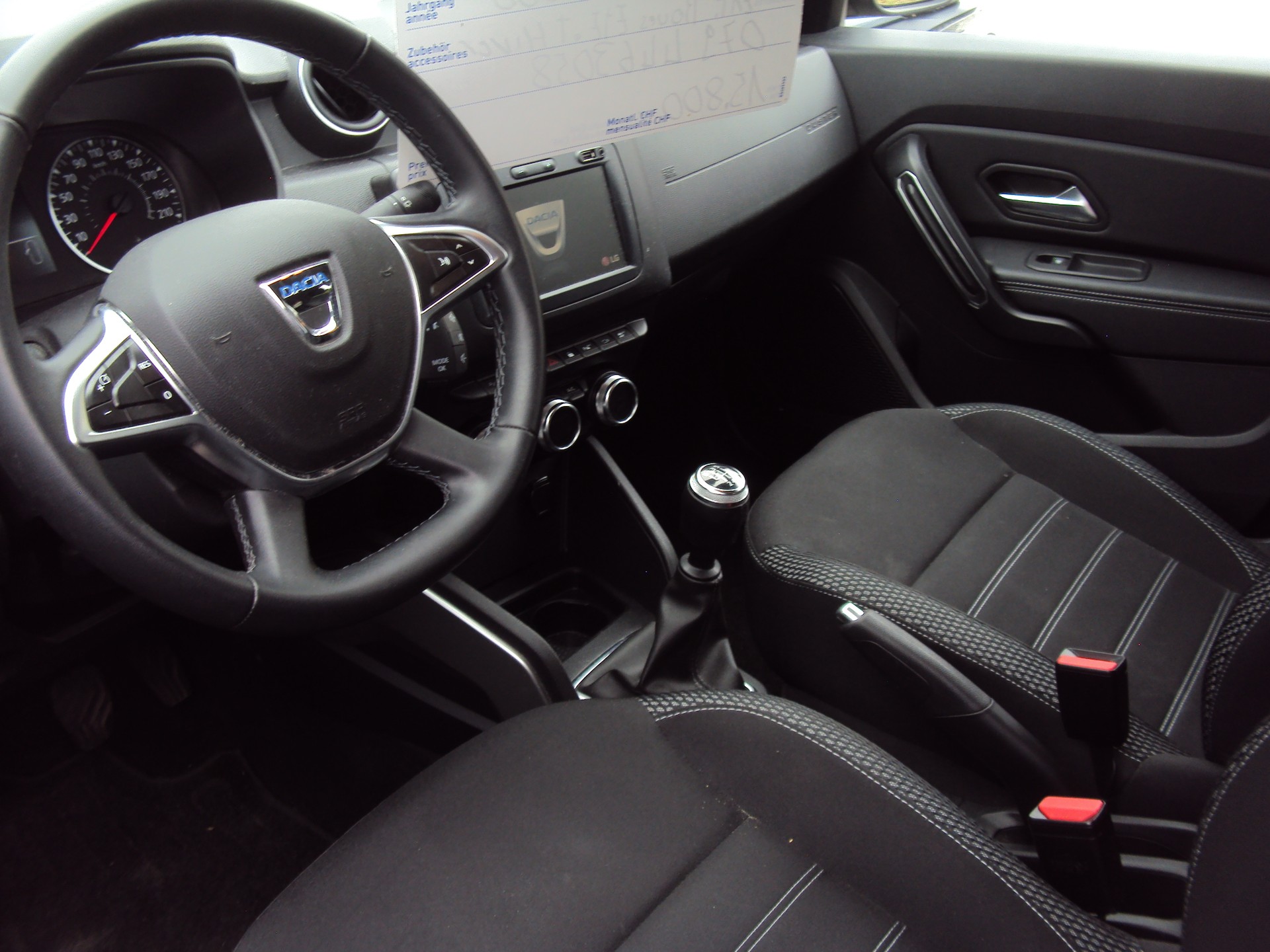 DACIA 1.3 TCe Comfort 4WD-image-2