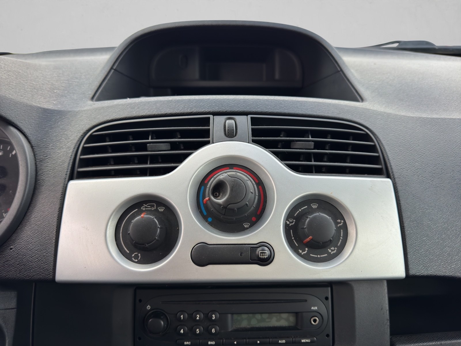 RENAULT Kangoo dCi 75 Business-image-13