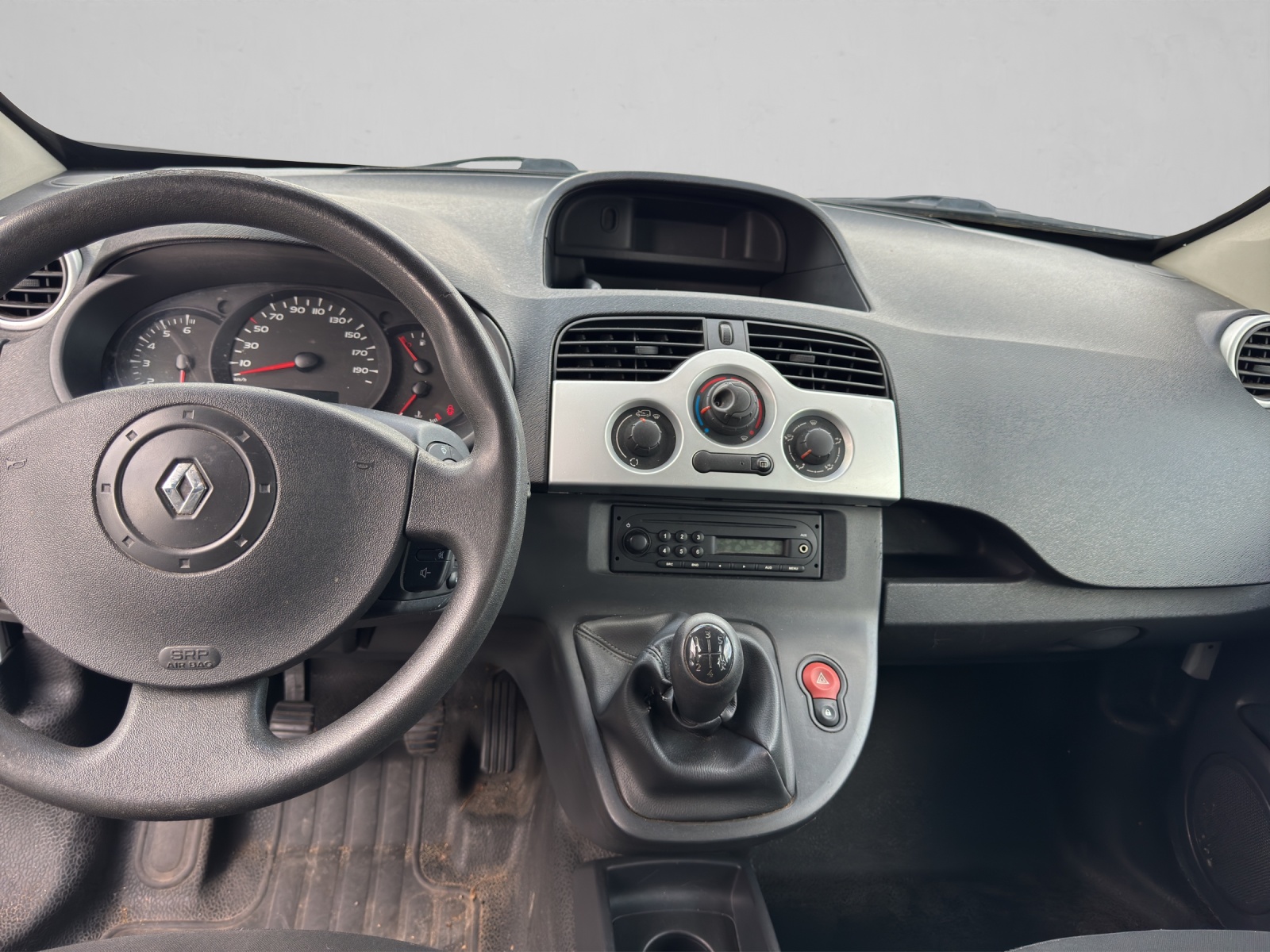 RENAULT Kangoo dCi 75 Business-image-11