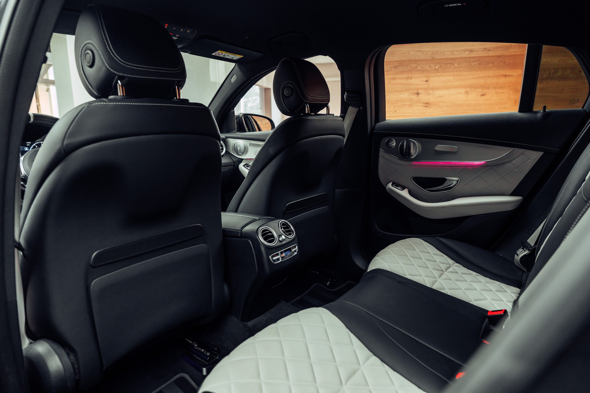 MERCEDES-BENZ GLC Coupé 63 S AMG 4Matic 9G-Tronic-image-9