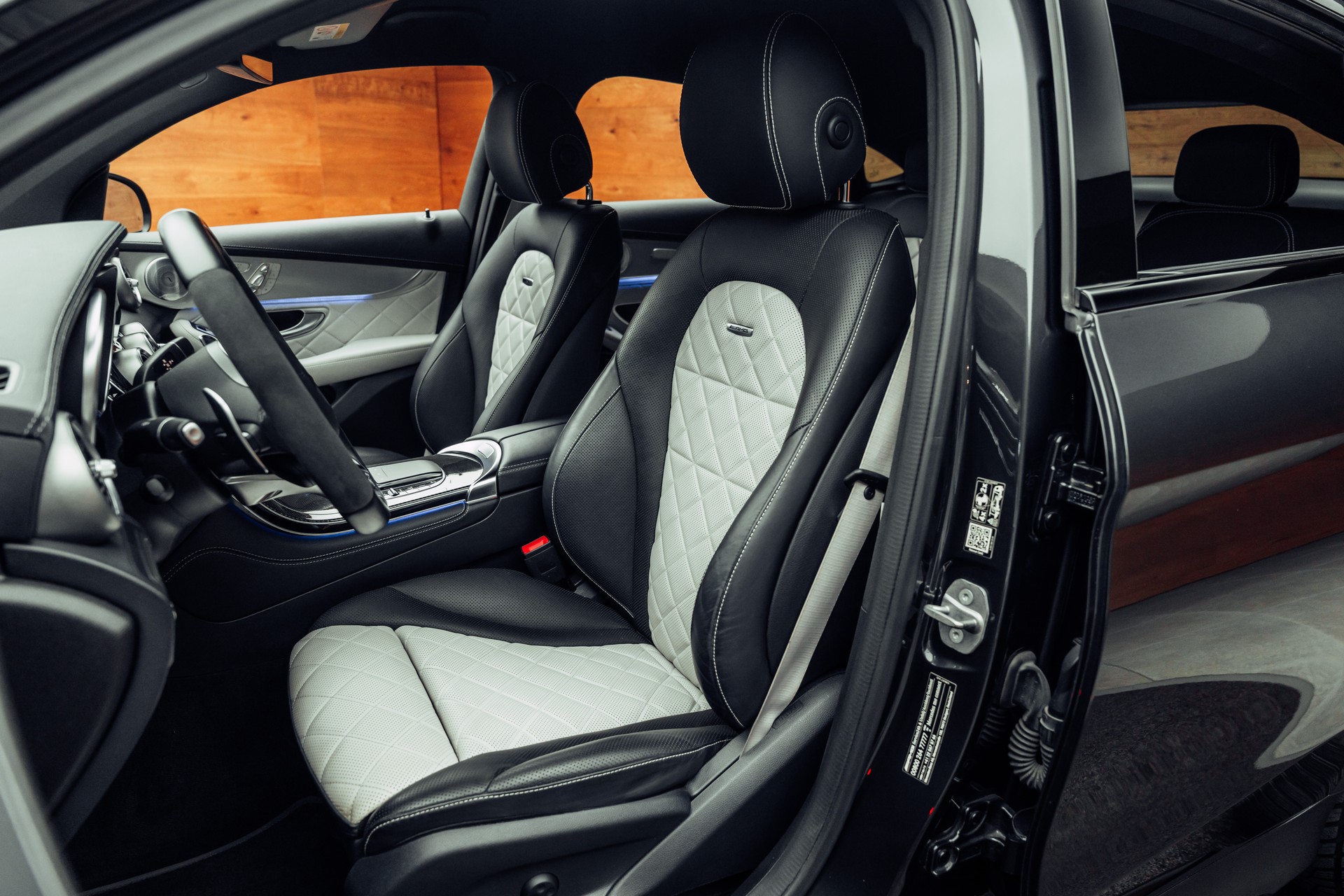 MERCEDES-BENZ GLC Coupé 63 S AMG 4Matic 9G-Tronic-image-6
