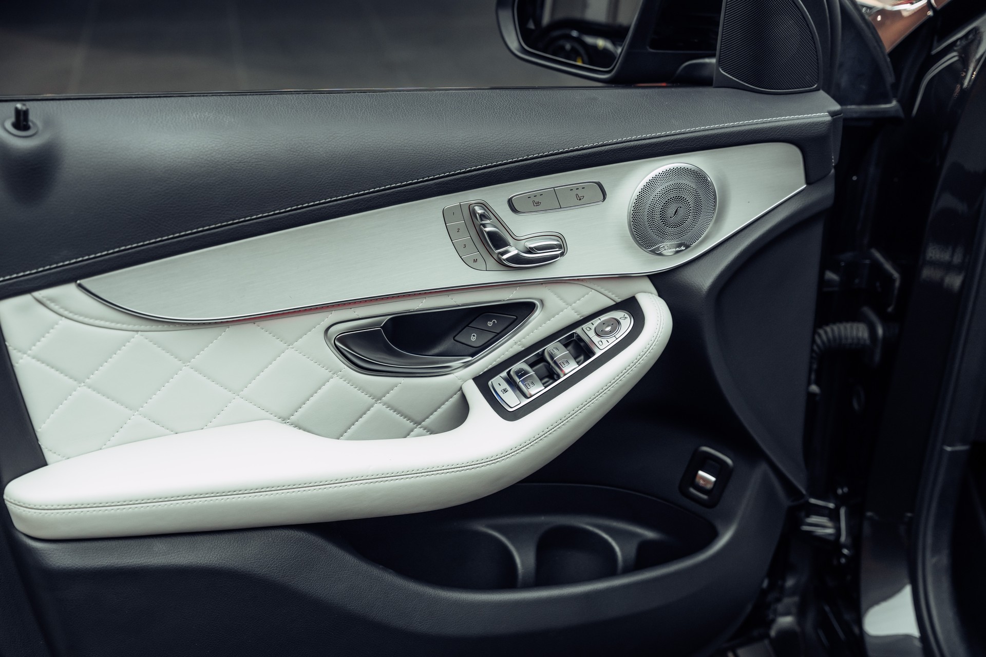 MERCEDES-BENZ GLC Coupé 63 S AMG 4Matic 9G-Tronic-image-12