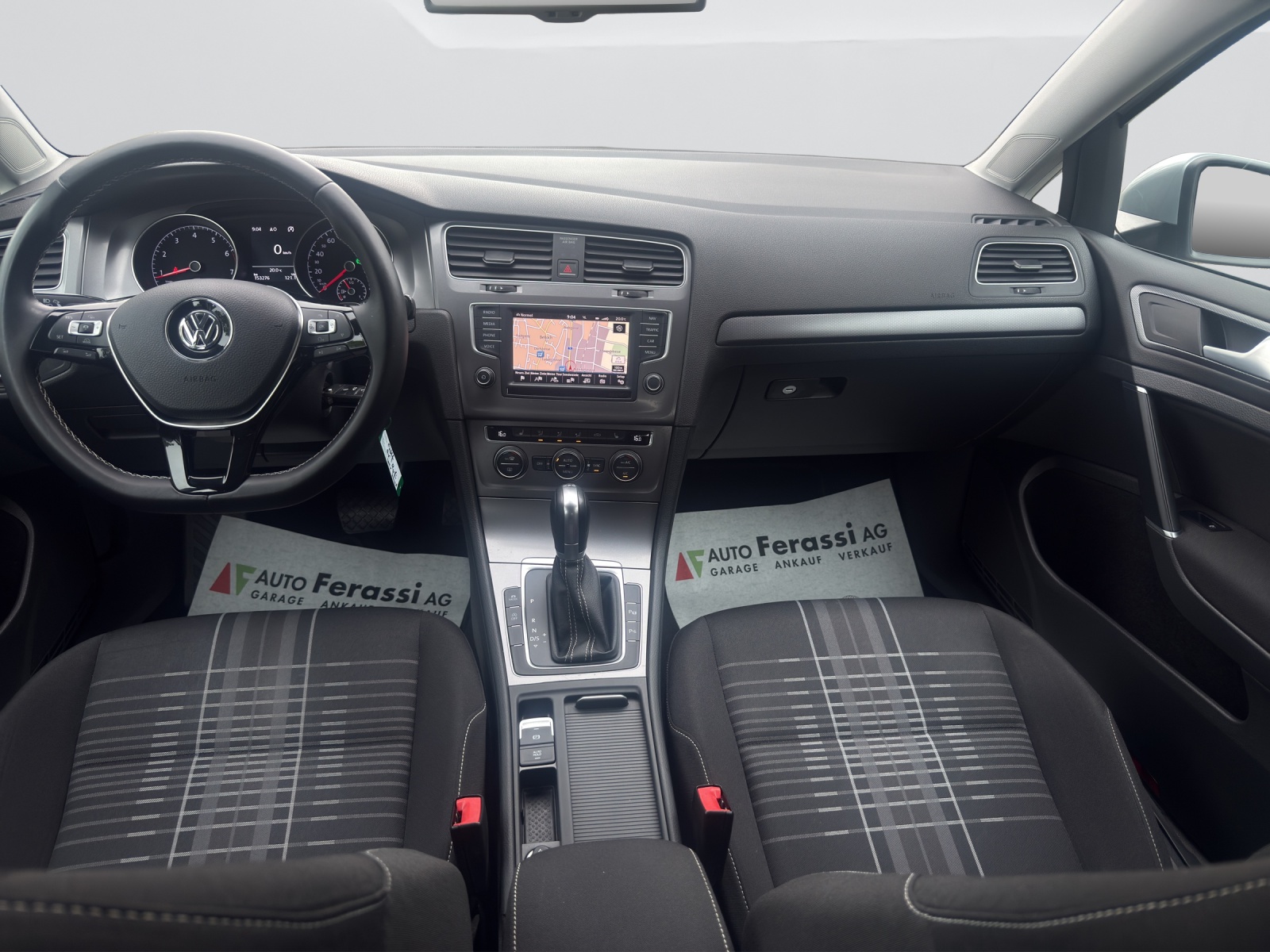 VW Golf 1.4 TSI Lounge DSG-image-11