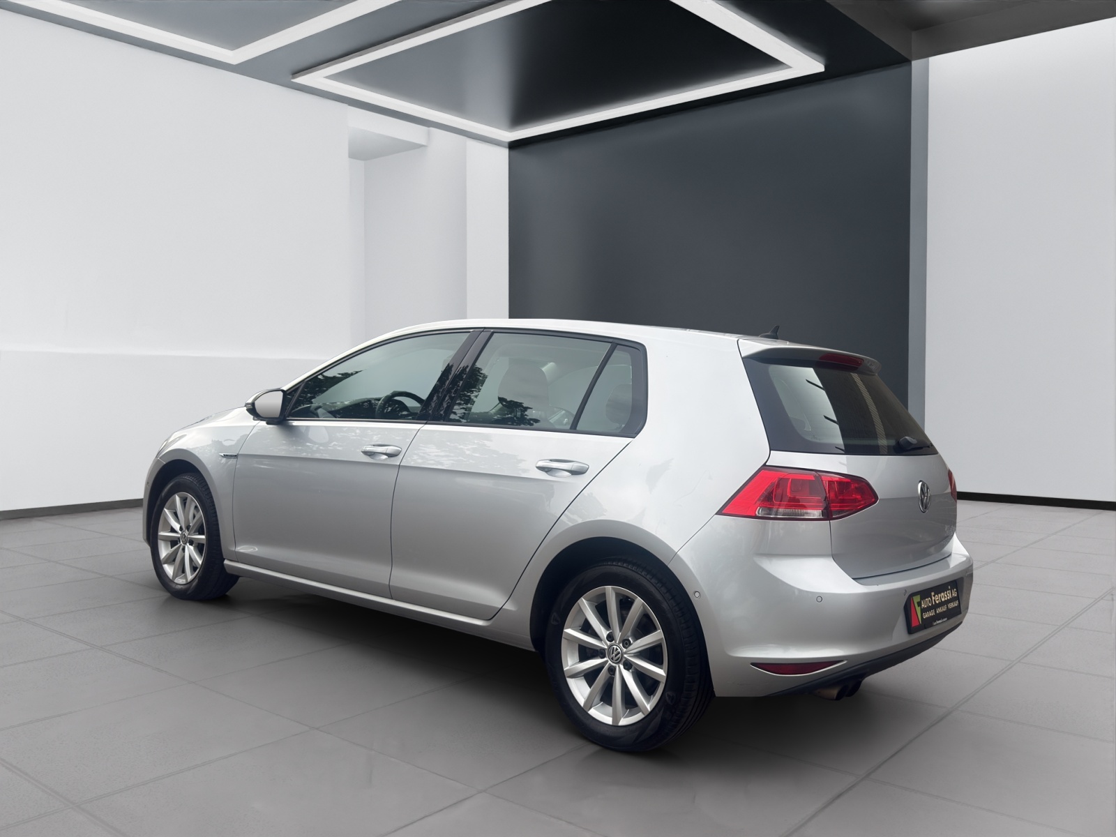 VW Golf 1.4 TSI Lounge DSG-image-3