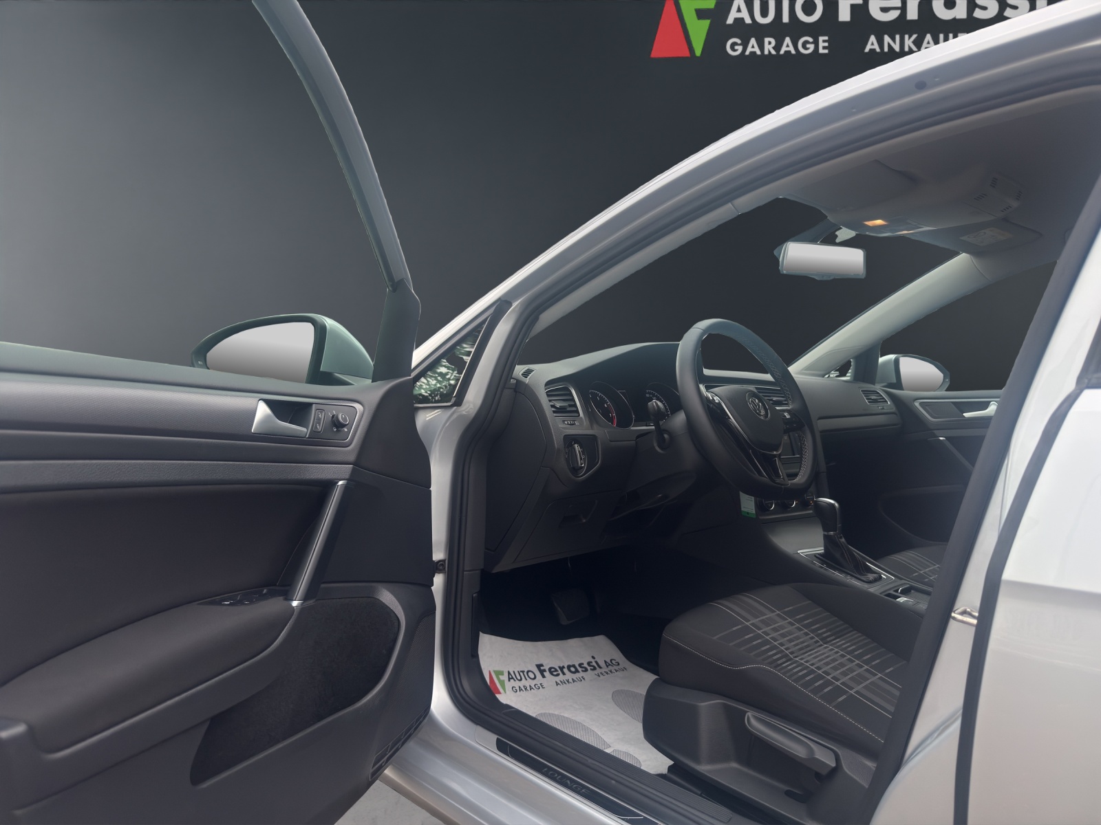 VW Golf 1.4 TSI Lounge DSG-image-23