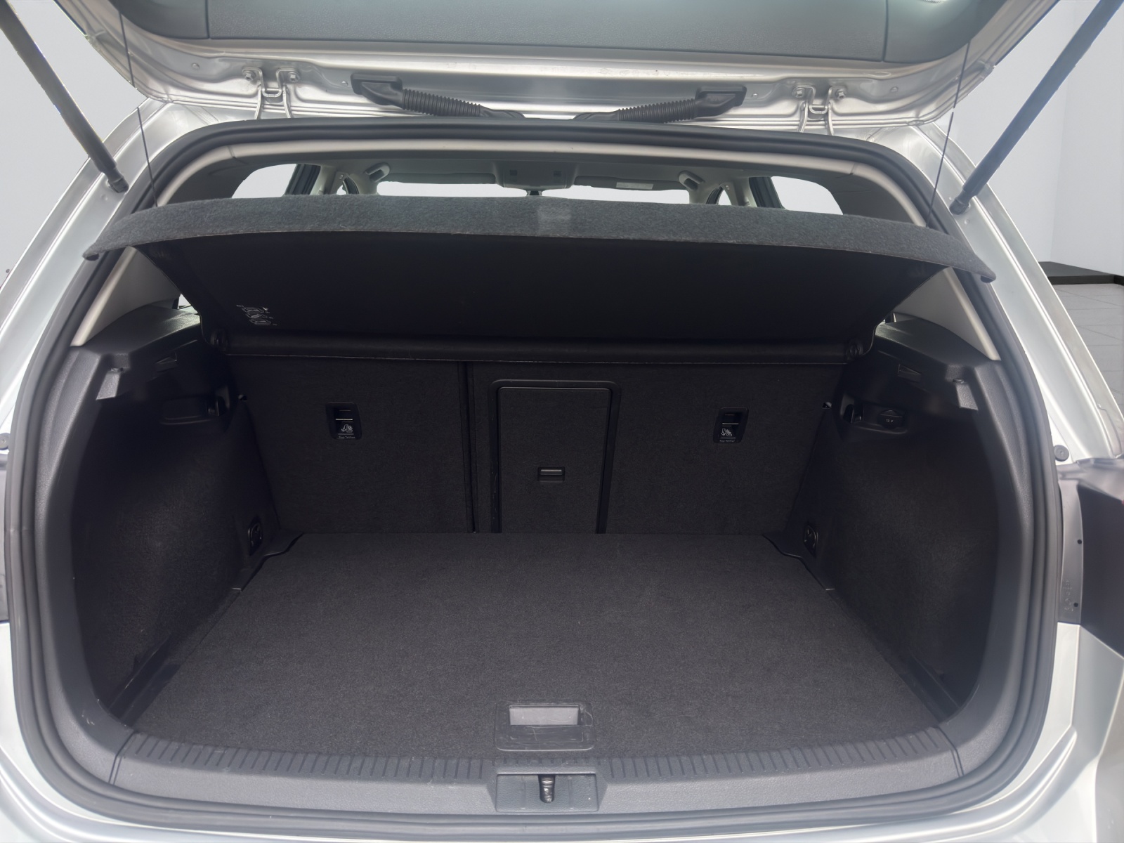 VW Golf 1.4 TSI Lounge DSG-image-24