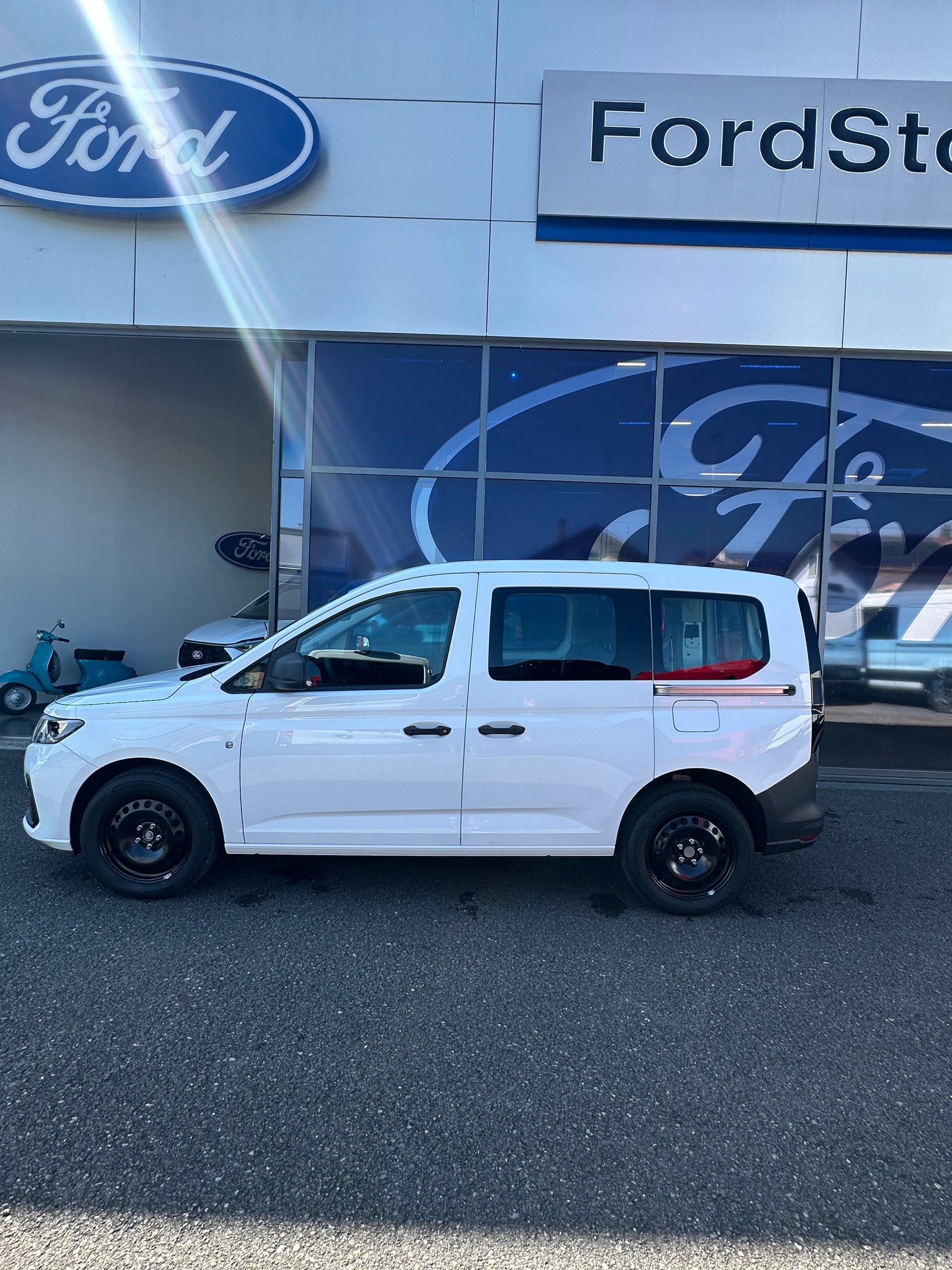 FORD Grand Transit Connect FlexCab Trend/2.0/102CV/Man.-image-2