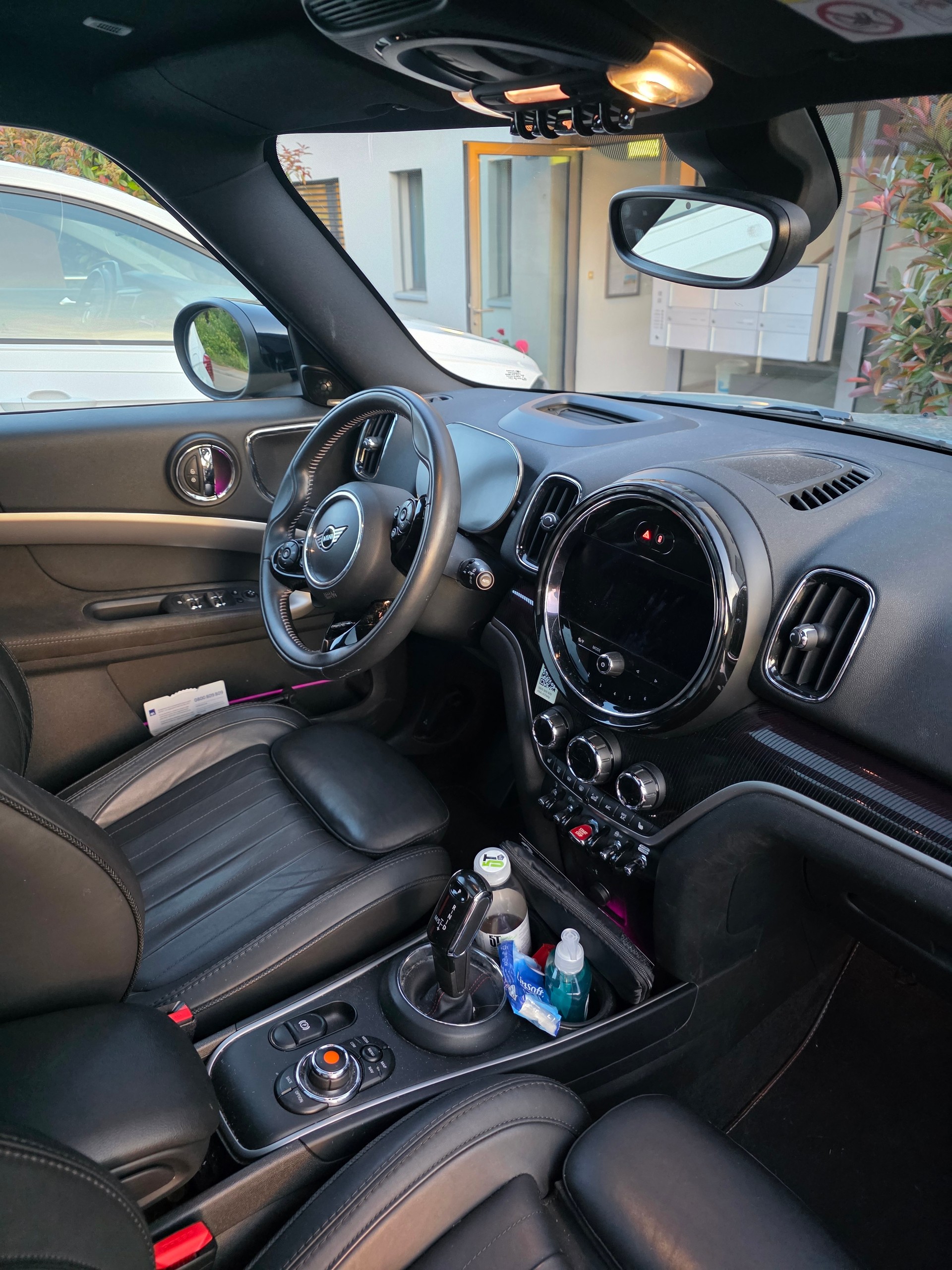 MINI 2.0i Cooper S ALL4-image-4