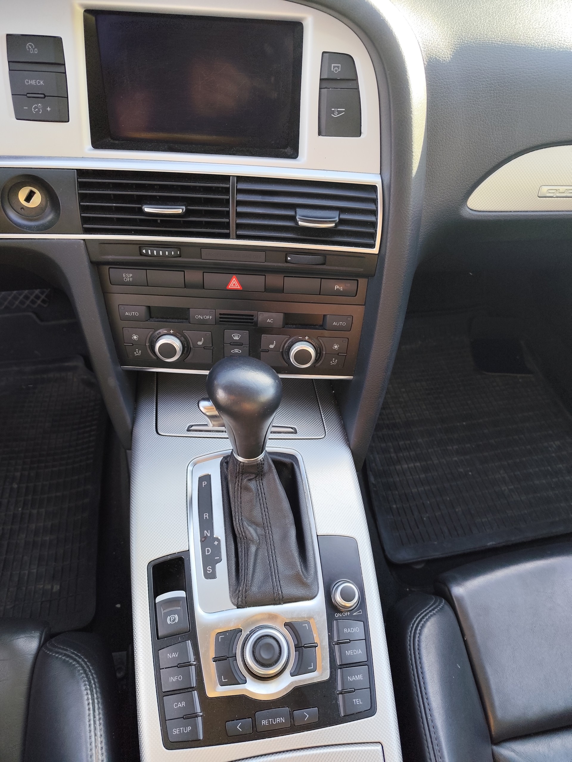 AUDI A6 allroad 3.0 TFSI quattro tiptronic-image-11