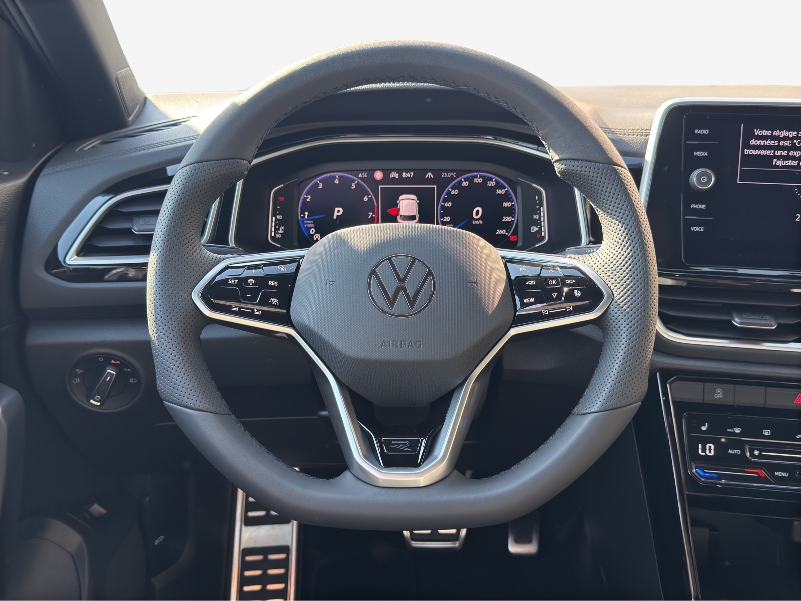 VW T-Roc 2.0 TSI R-Line DSG 4Motion-image-9