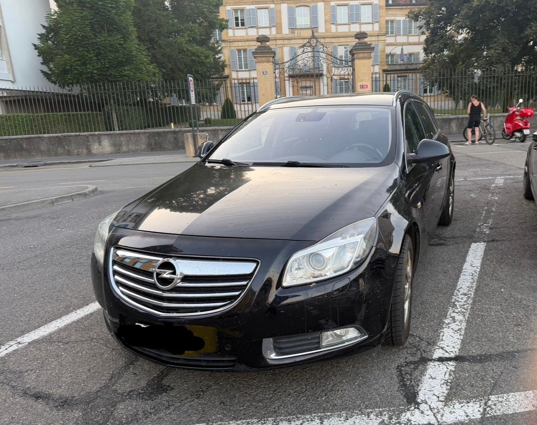 OPEL Insignia Sports Tourer 1.6 Turbo Cosmo-image-0