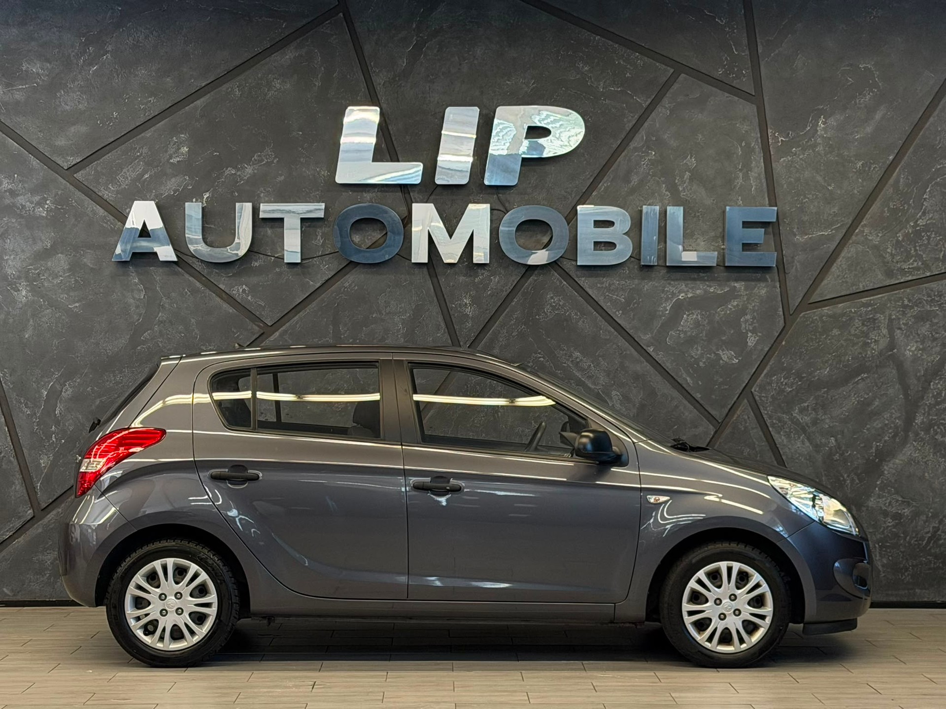 HYUNDAI i20 1.2 Comfort-image-3