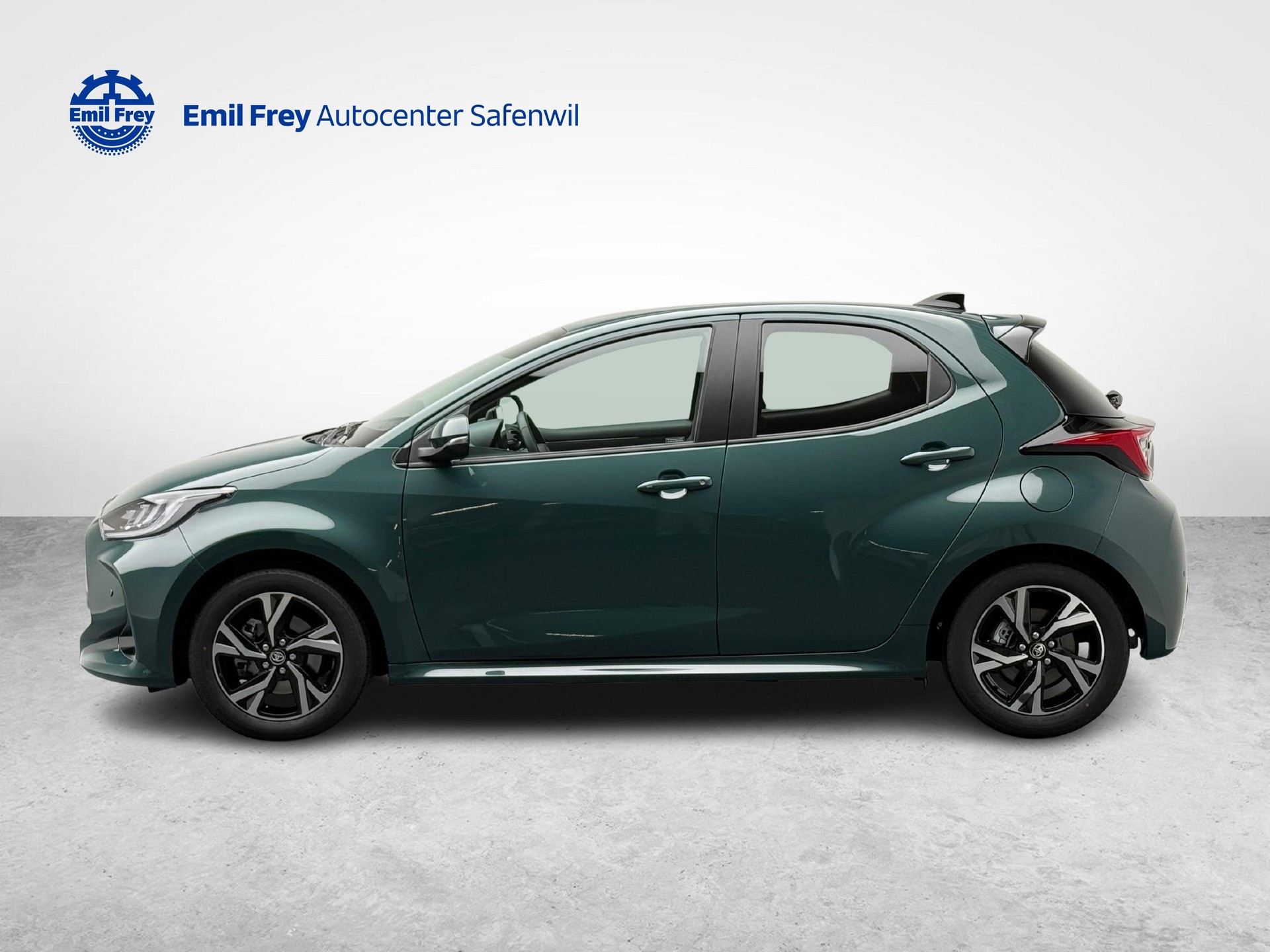 TOYOTA Yaris 1.5 VVT-i HSD Trend-image-1
