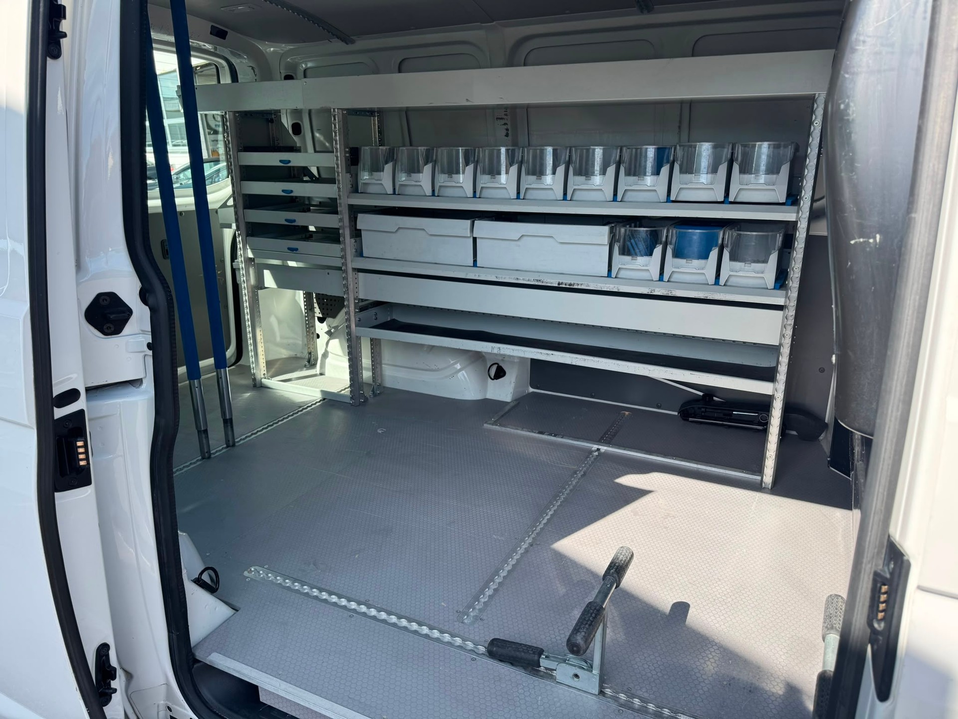 VW T6.1 2.0 TDI-image-5