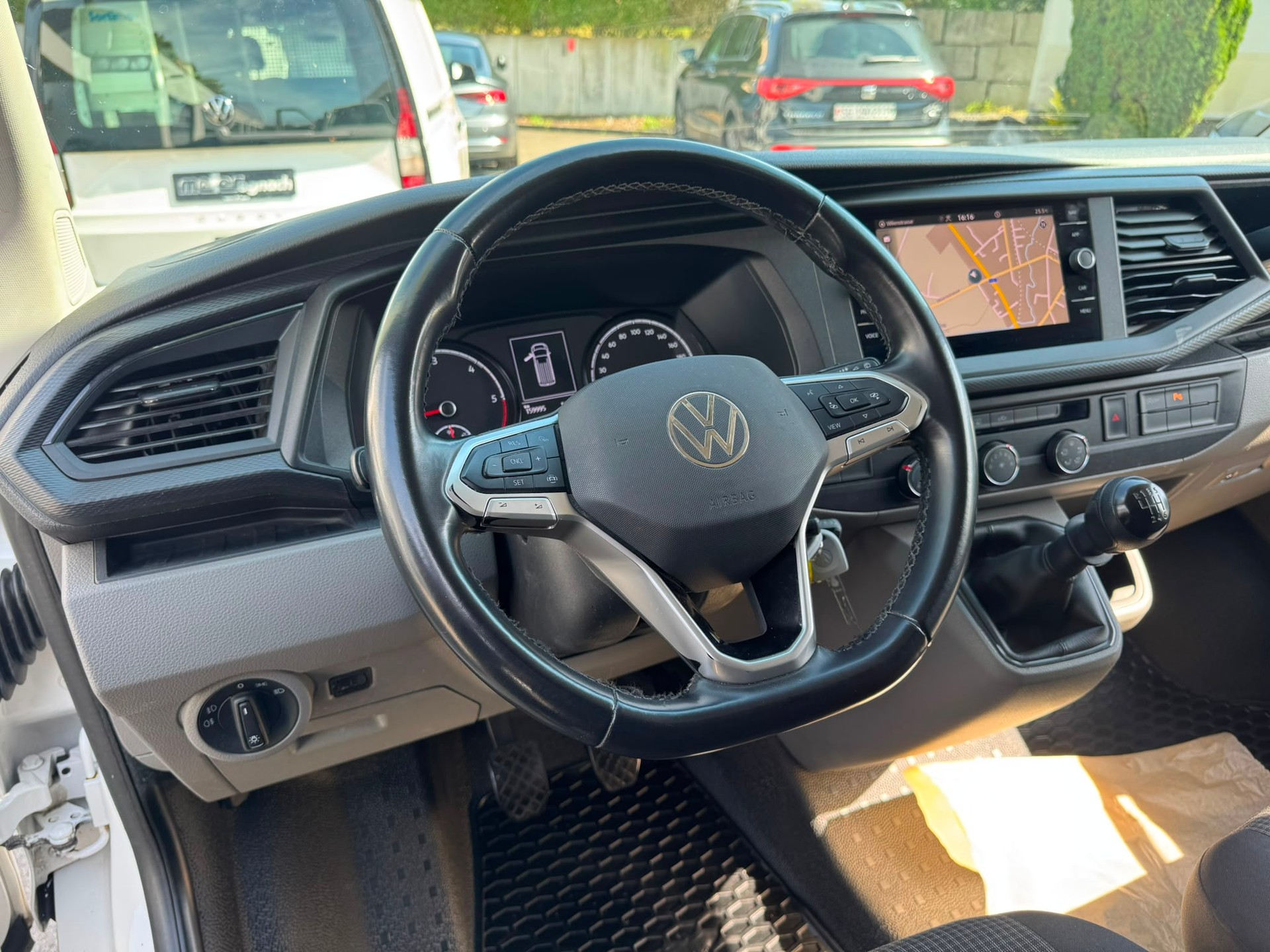 VW T6.1 2.0 TDI-image-11