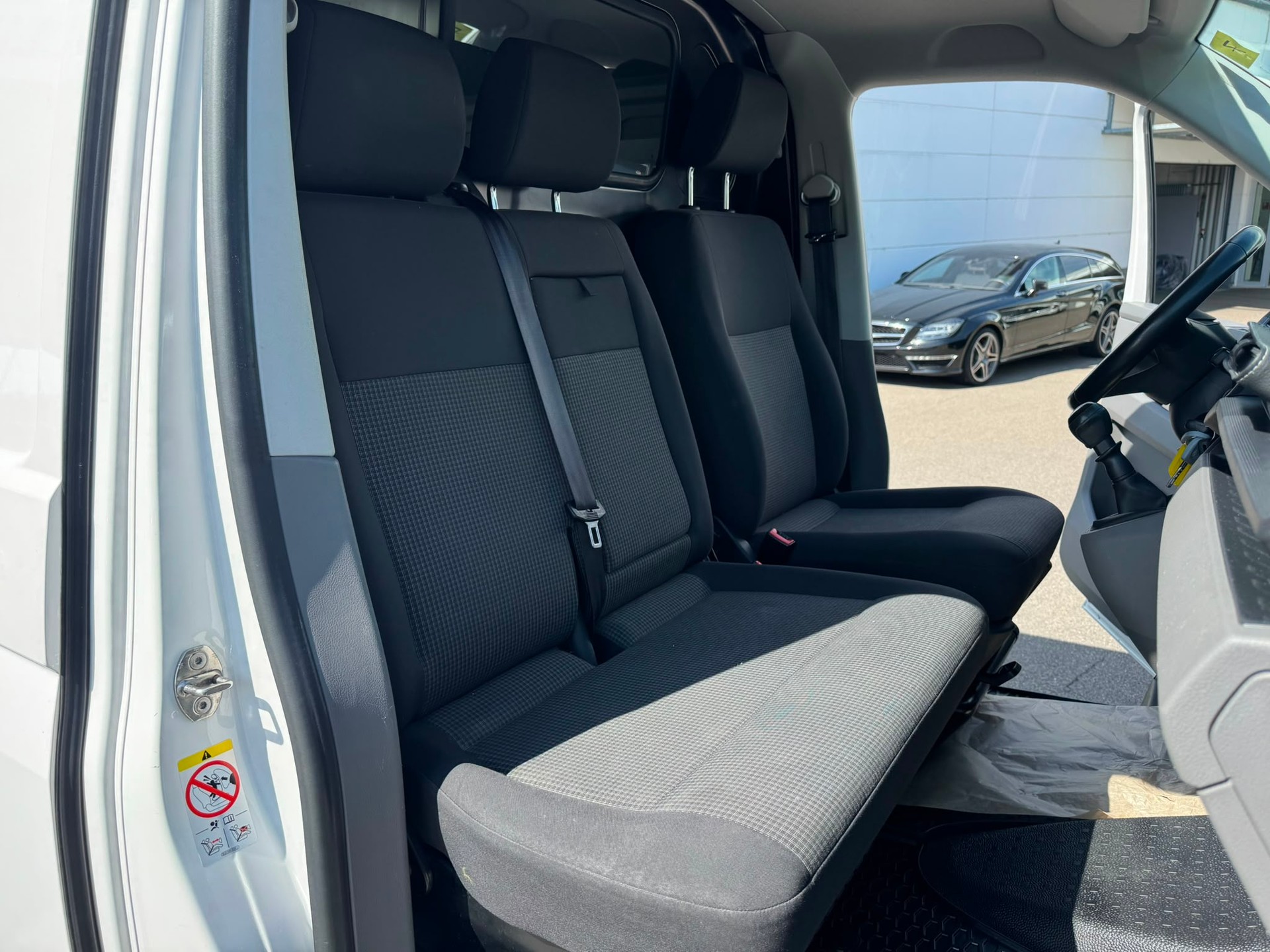 VW T6.1 2.0 TDI-image-14