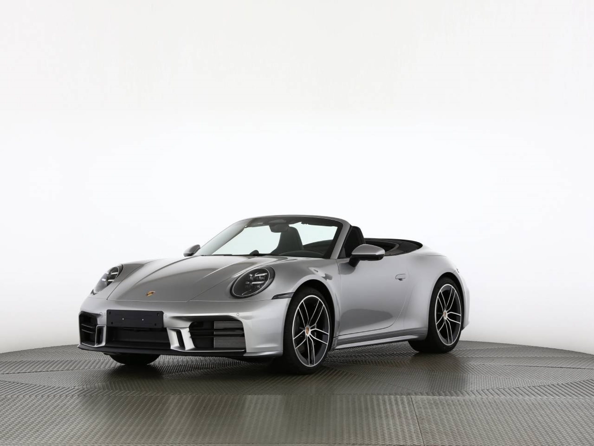 PORSCHE 911 Carrera Cabriolet-image-11