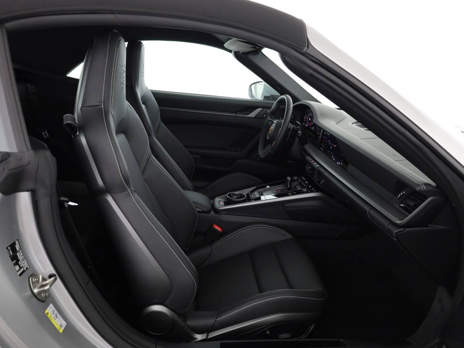 PORSCHE 911 Carrera Cabriolet-image-20