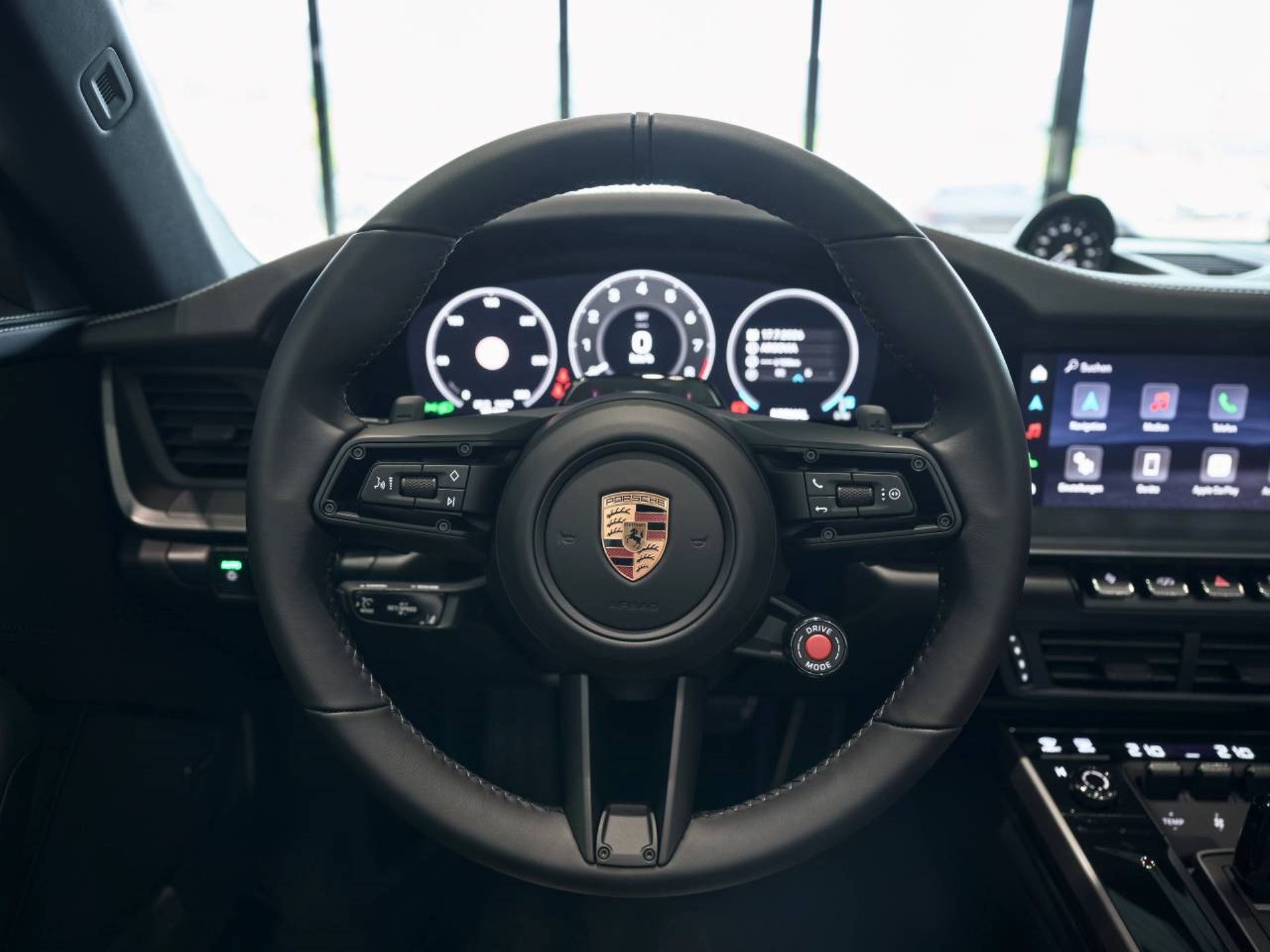 PORSCHE 911 Carrera Cabriolet-image-21