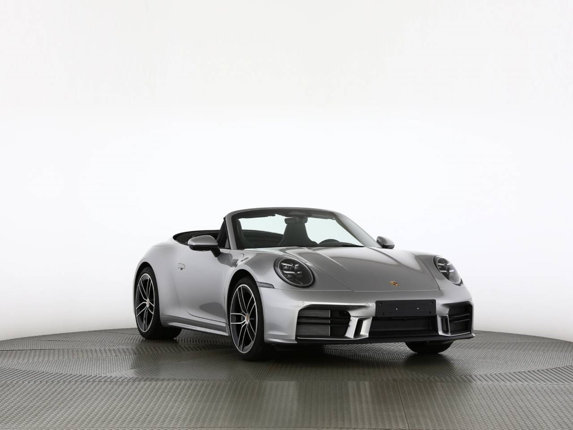 PORSCHE 911 Carrera Cabriolet-image-13