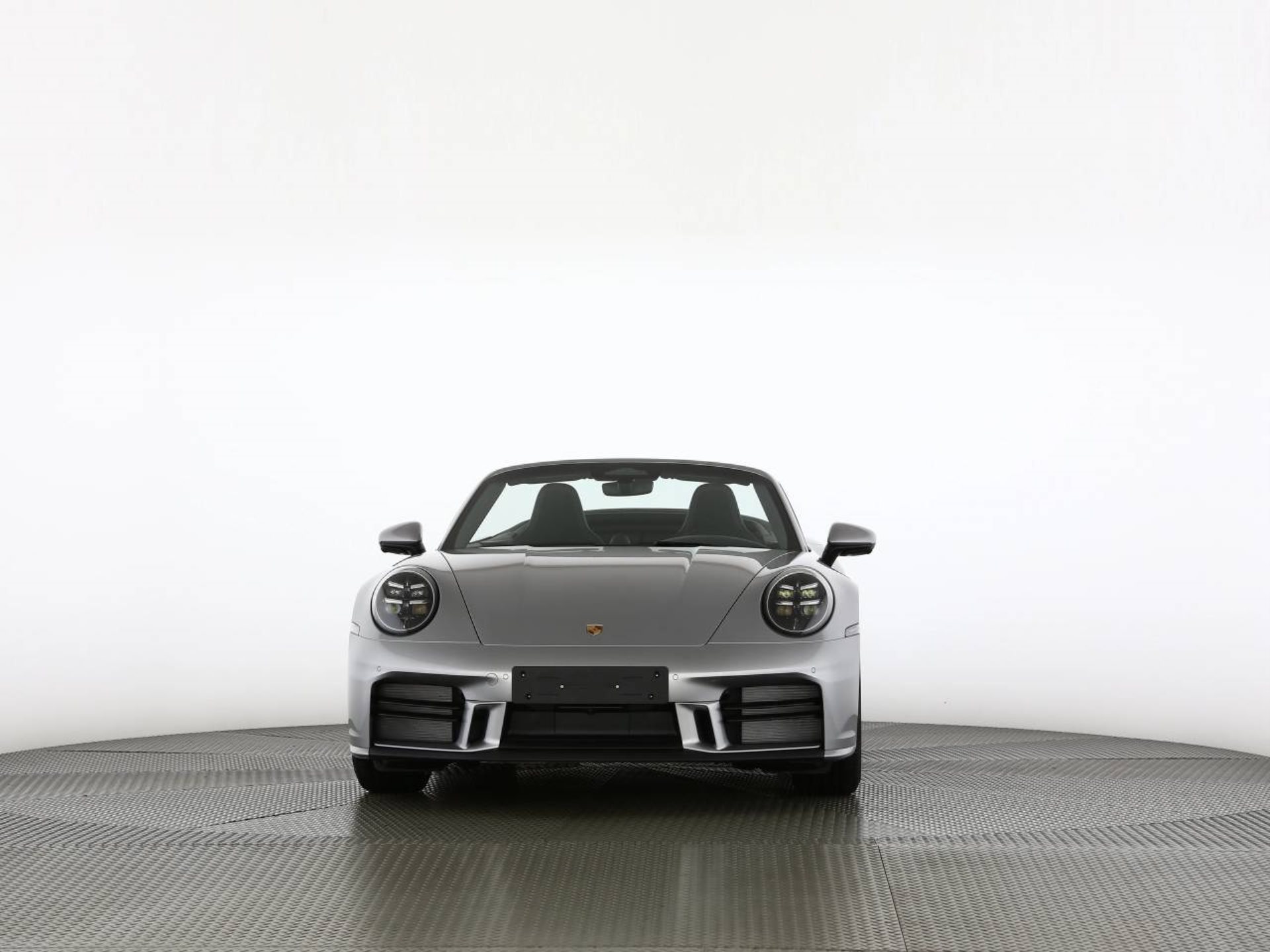 PORSCHE 911 Carrera Cabriolet-image-12